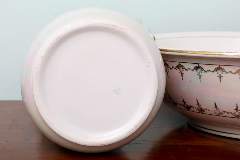 Antique English Pitchers, Basins and Chamberpots including Alfred Meakin