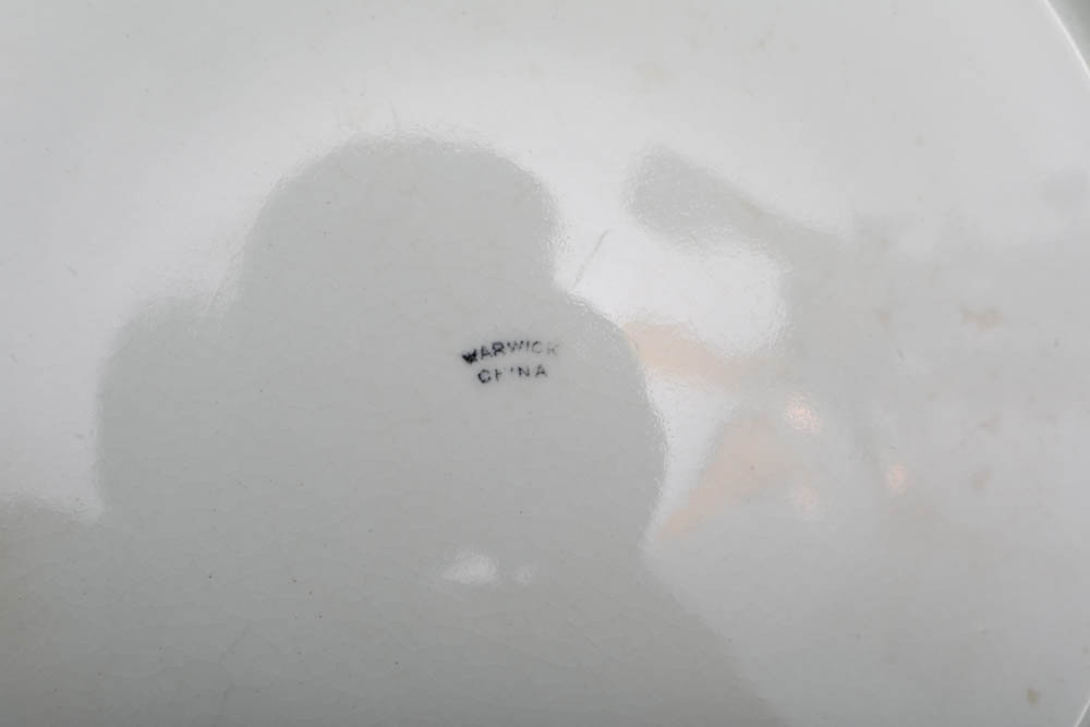 Antique English Pitchers, Basins and Chamberpots including Alfred Meakin