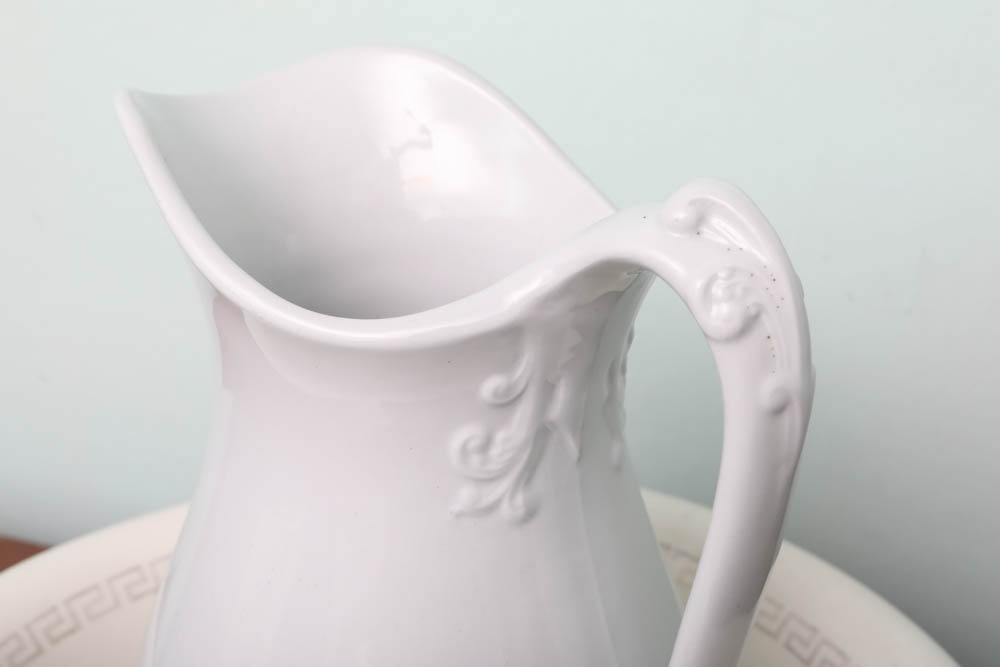 Antique English Pitchers, Basins and Chamberpots including Alfred Meakin