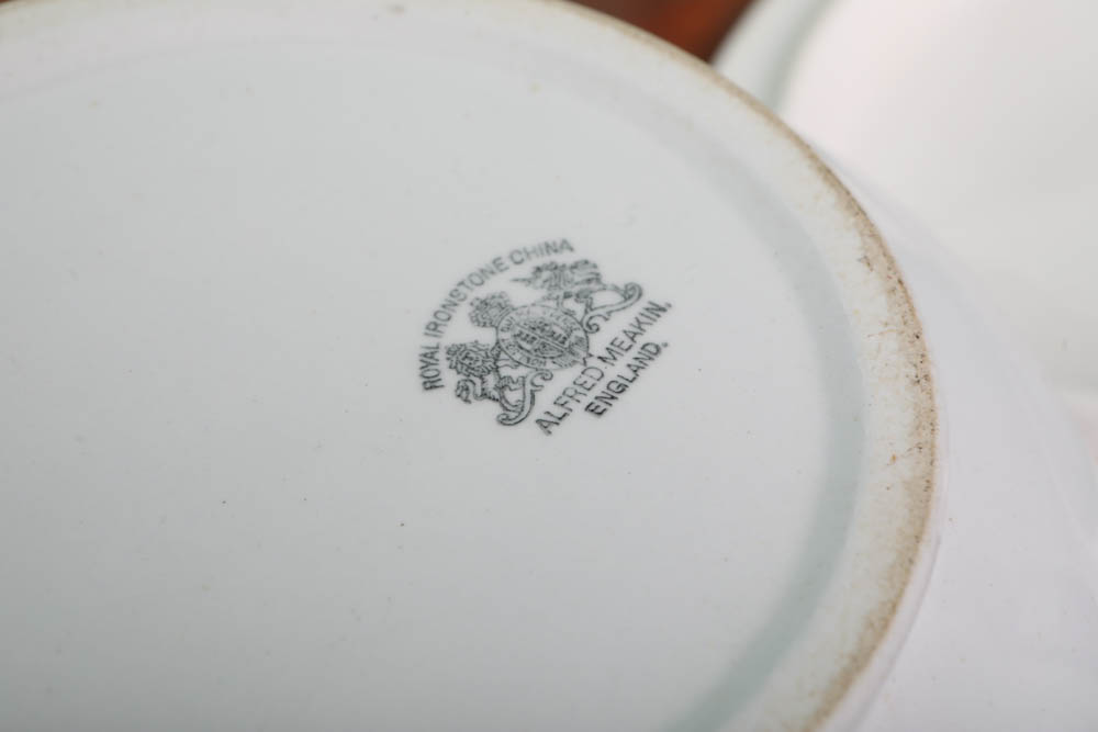 Antique English Pitchers, Basins and Chamberpots including Alfred Meakin