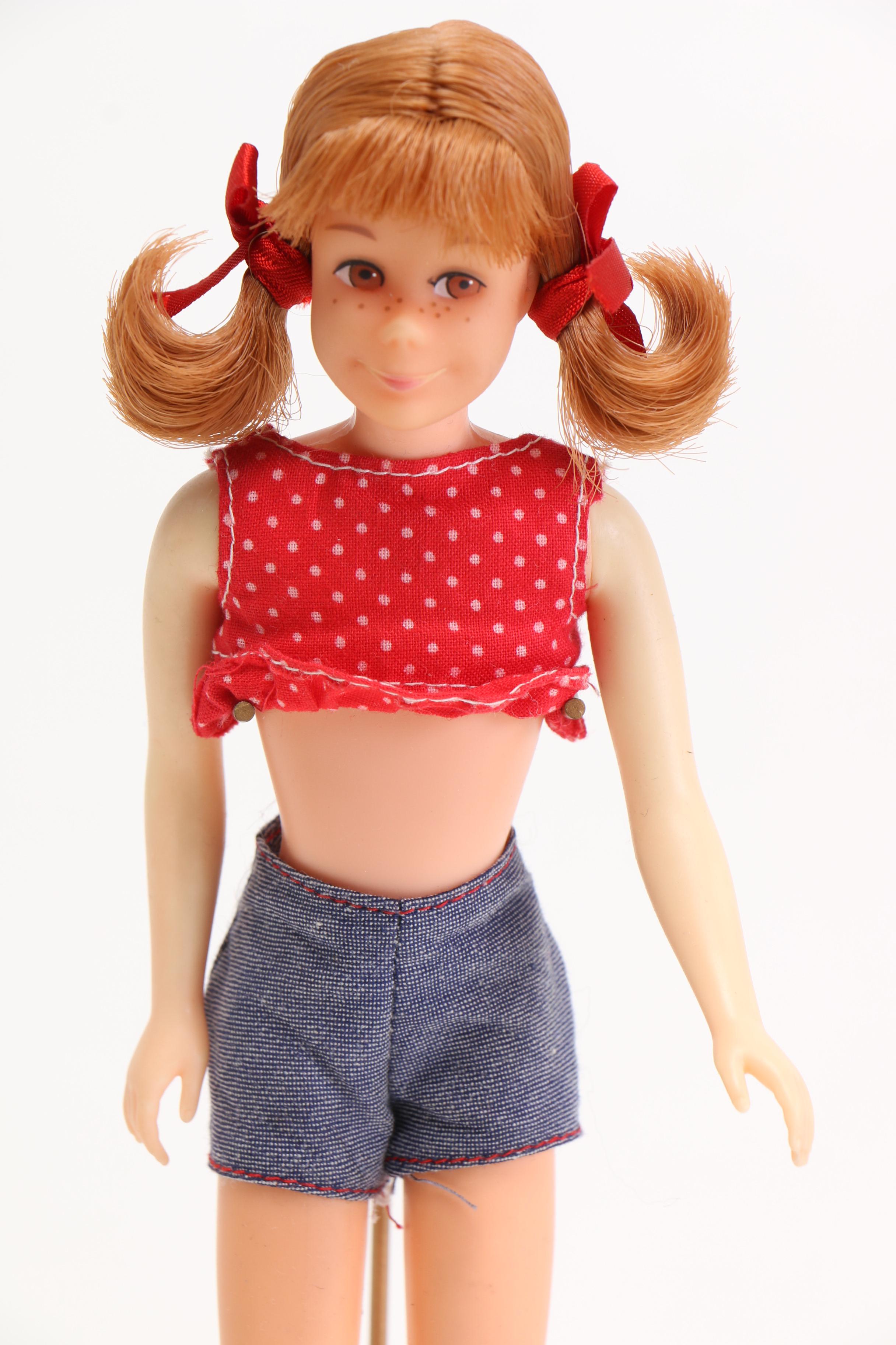 Vintage "Fashion Queen" Barbie, Skipper and Skooter Bend Legs