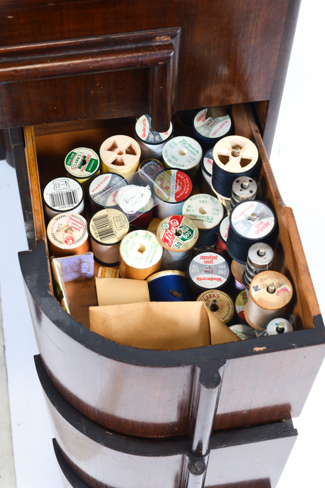 Vintage Art Deco Cabinet Singer Sewing Machine