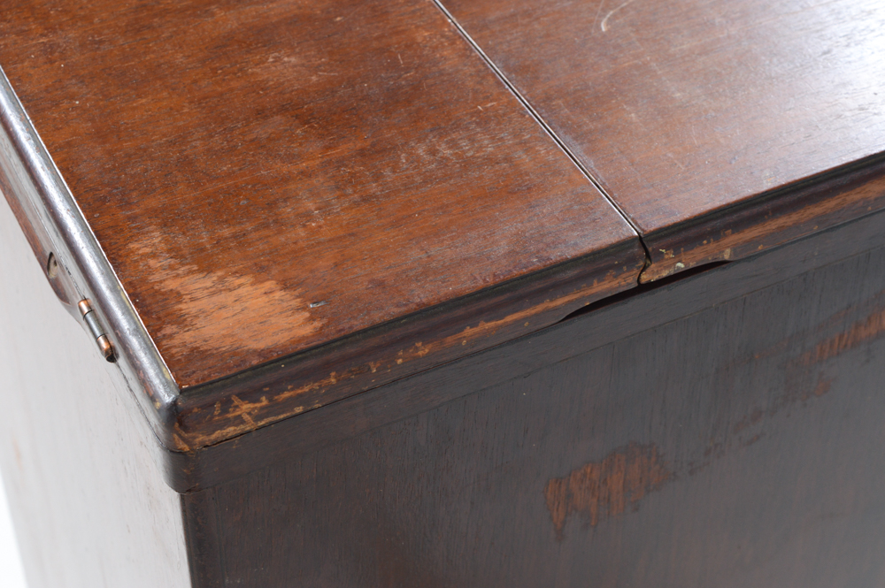 Vintage Art Deco Cabinet Singer Sewing Machine