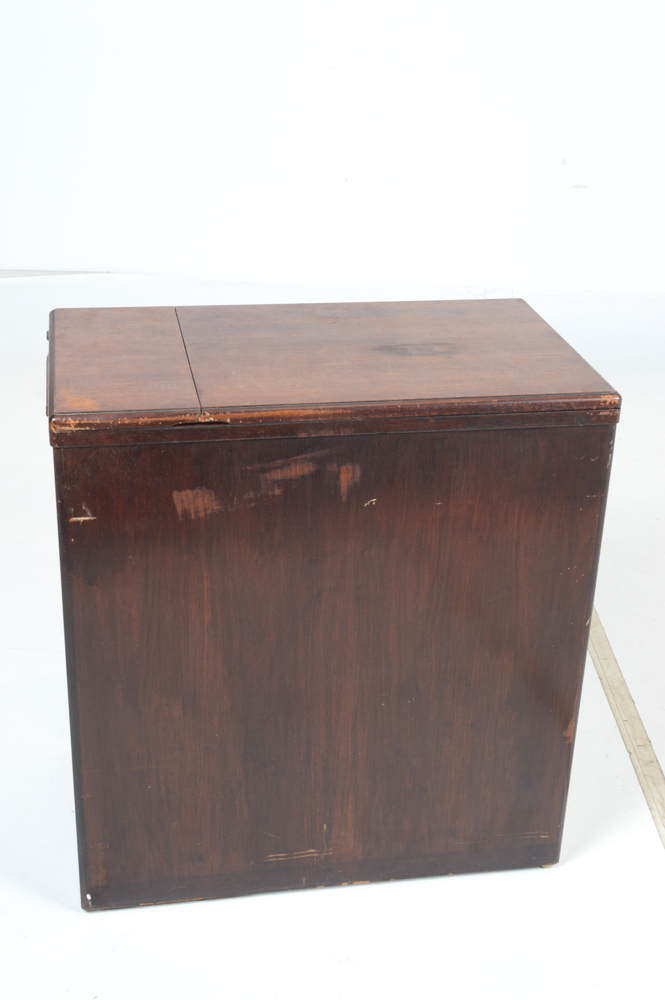 Vintage Art Deco Cabinet Singer Sewing Machine