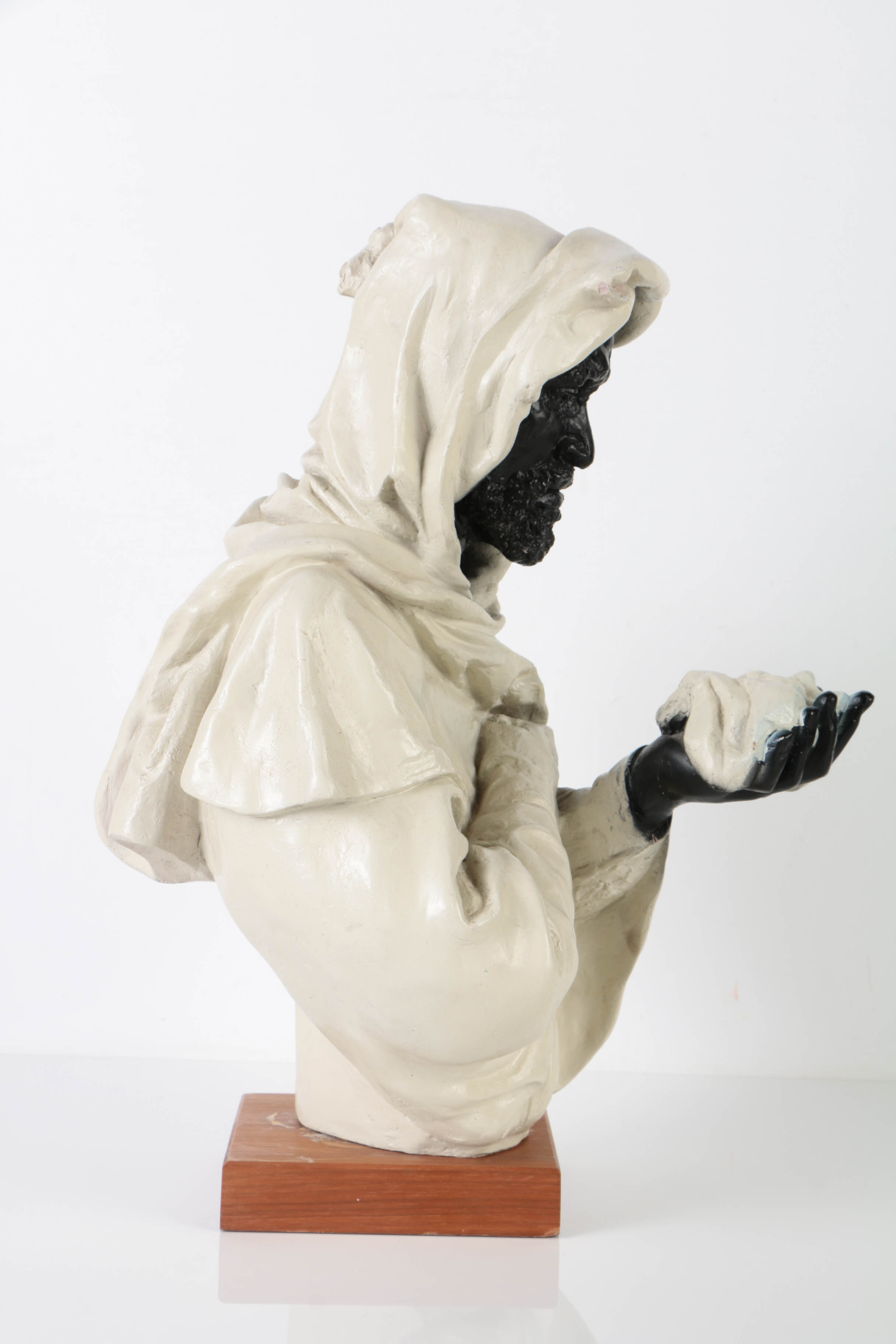 Signed Painted Plaster Sculpture "Minnesota Ninning"