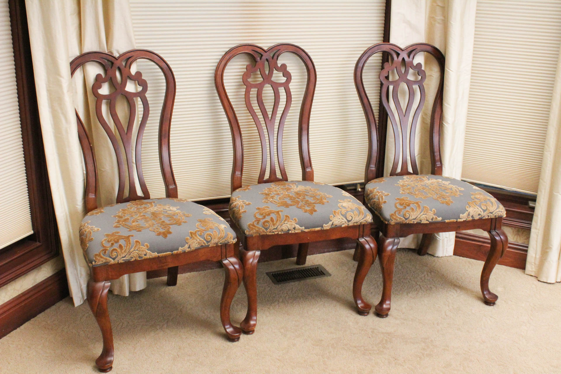 Set of Eight Wainwright Dining Chairs by Stanley Furniture