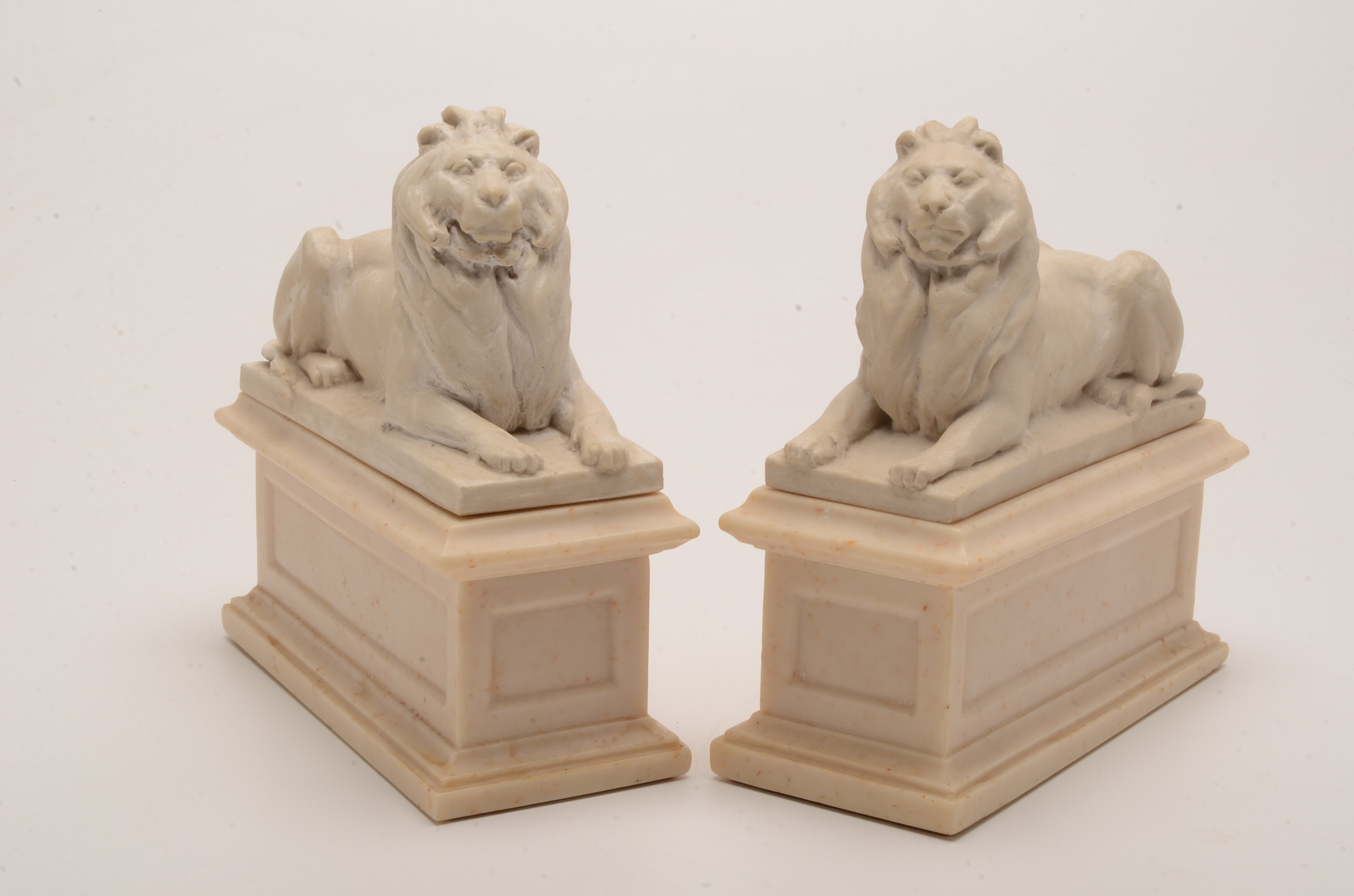 Vintage Alva Museum Replicas of NYC Public Library Lion Bookends