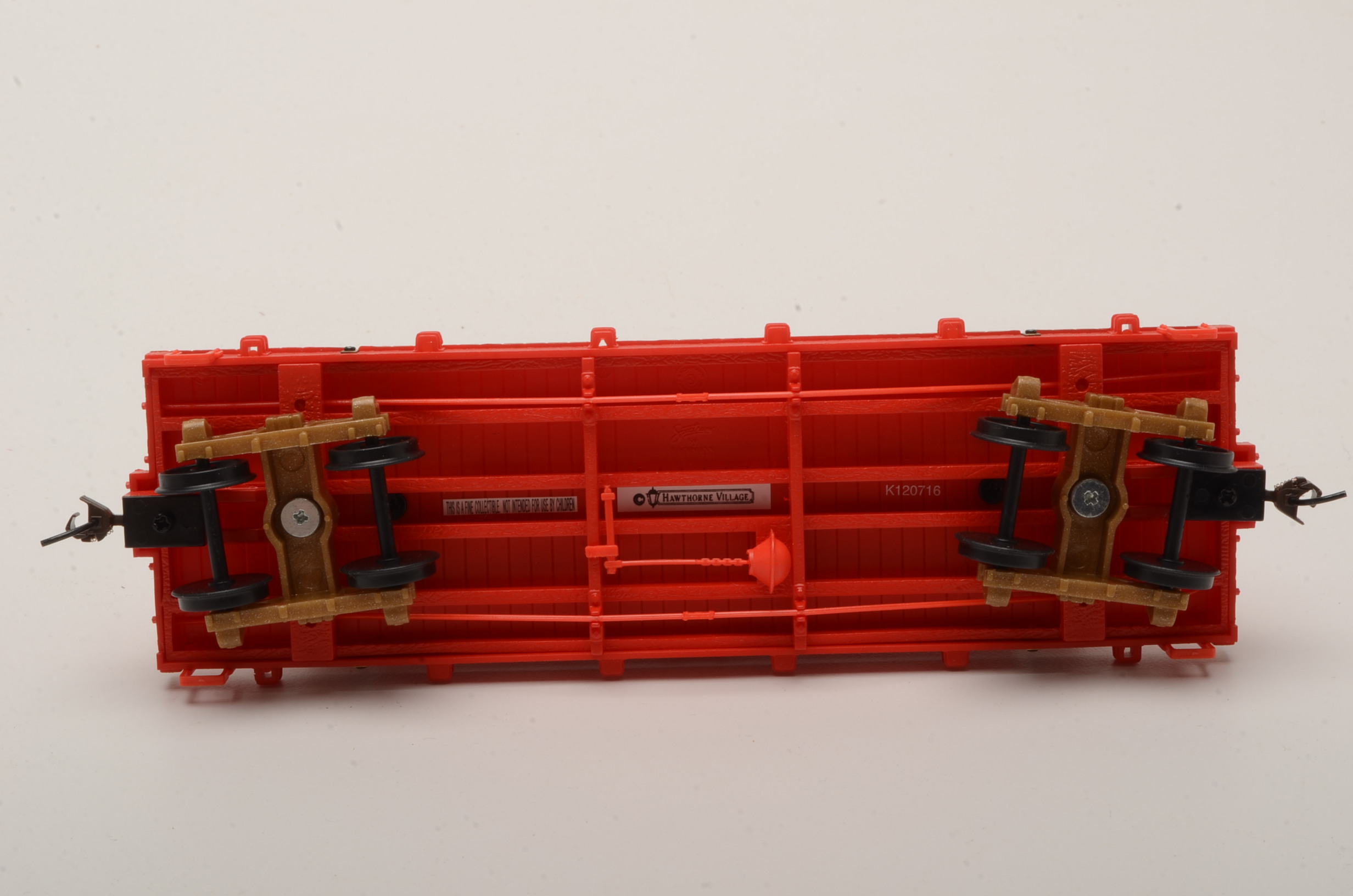 Bachmann Hawthorne Village "Budweiser Holiday Express" Train Set