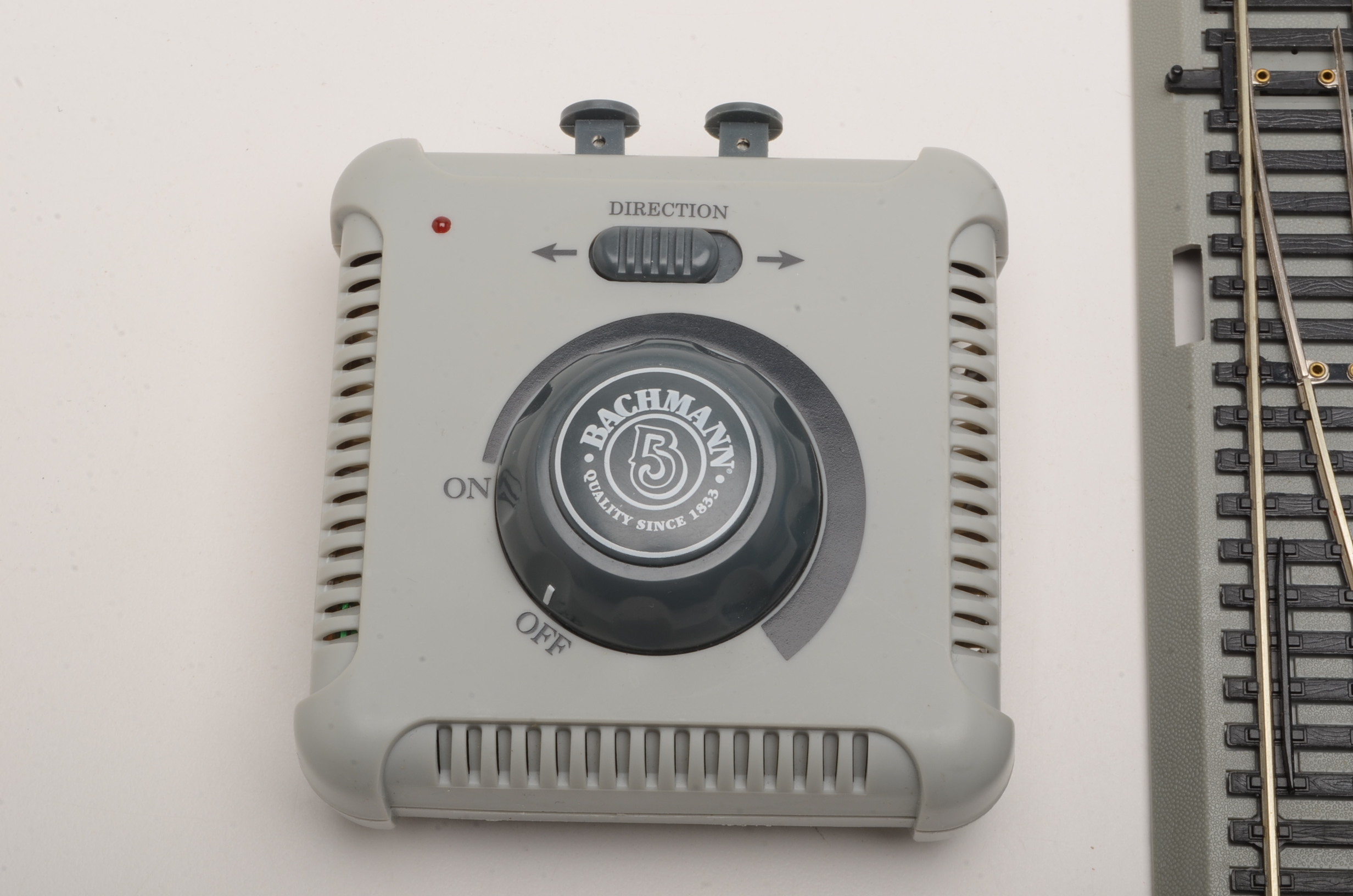 Bachmann Hawthorne Village "Budweiser Holiday Express" Train Set