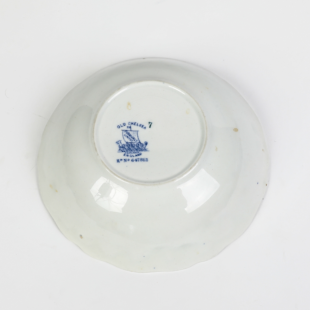 Antique Furnivals "Old Chelsea" Chinoiserie Bowl