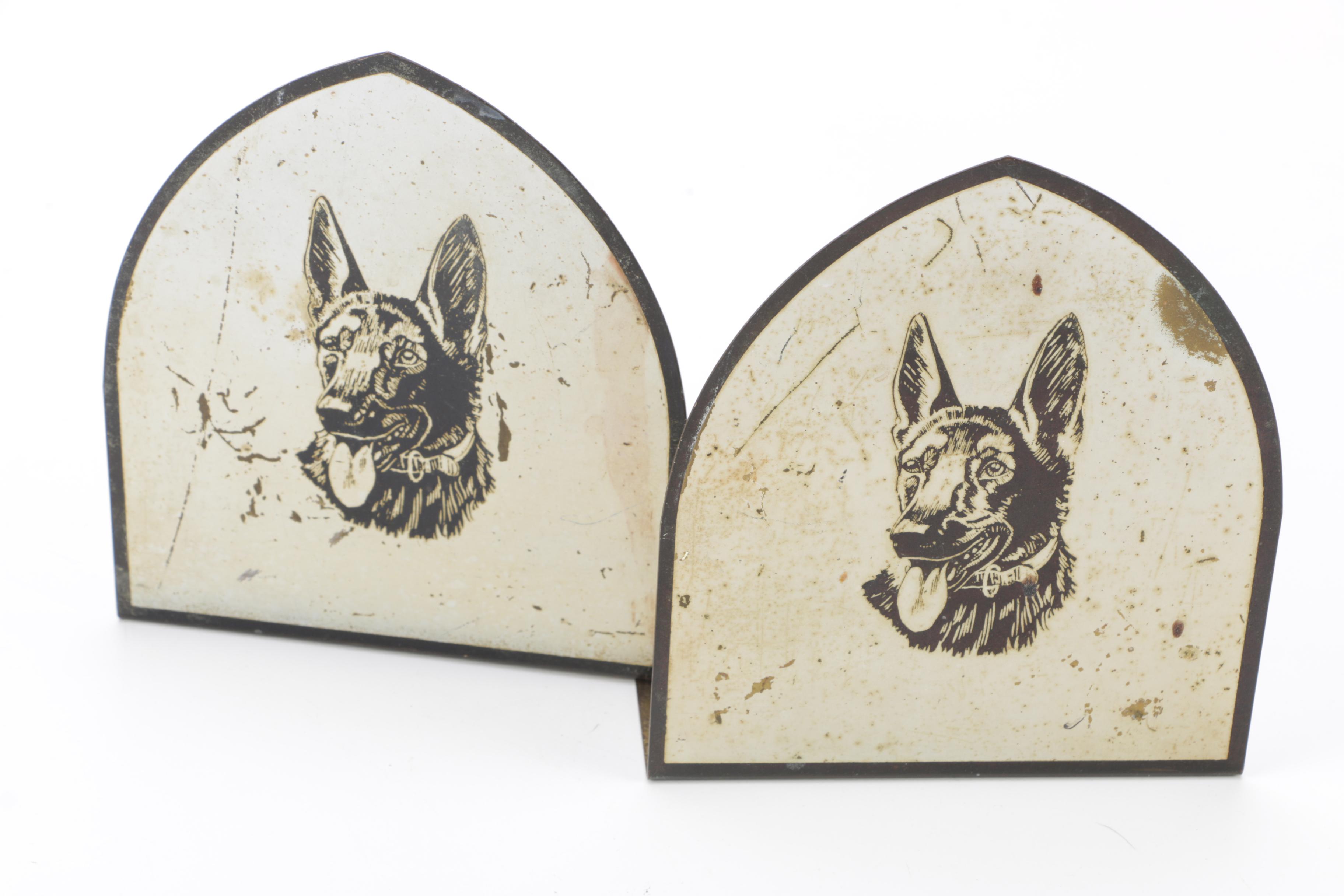 Dog-Themed Decorative Pieces with Additional Décor