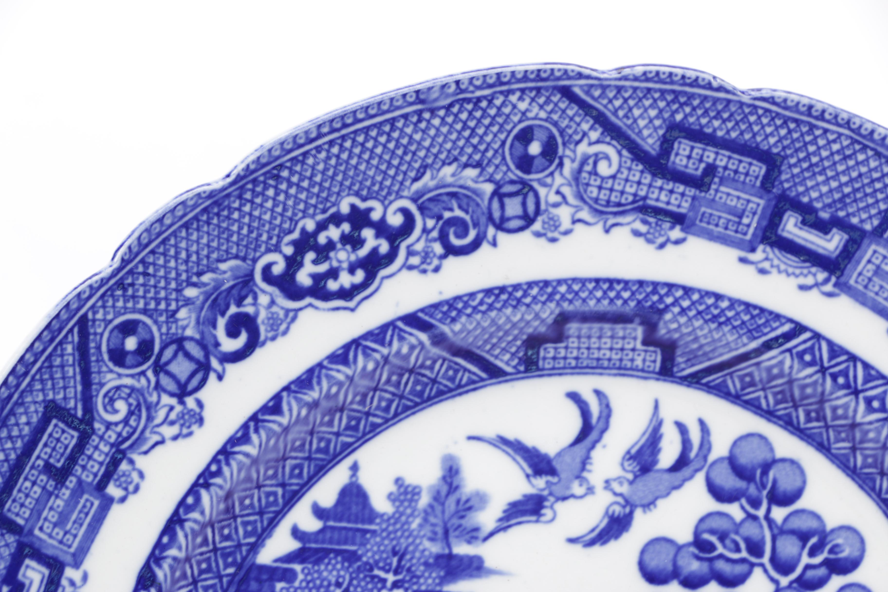 Dog-Themed Decorative Pieces with Additional Décor