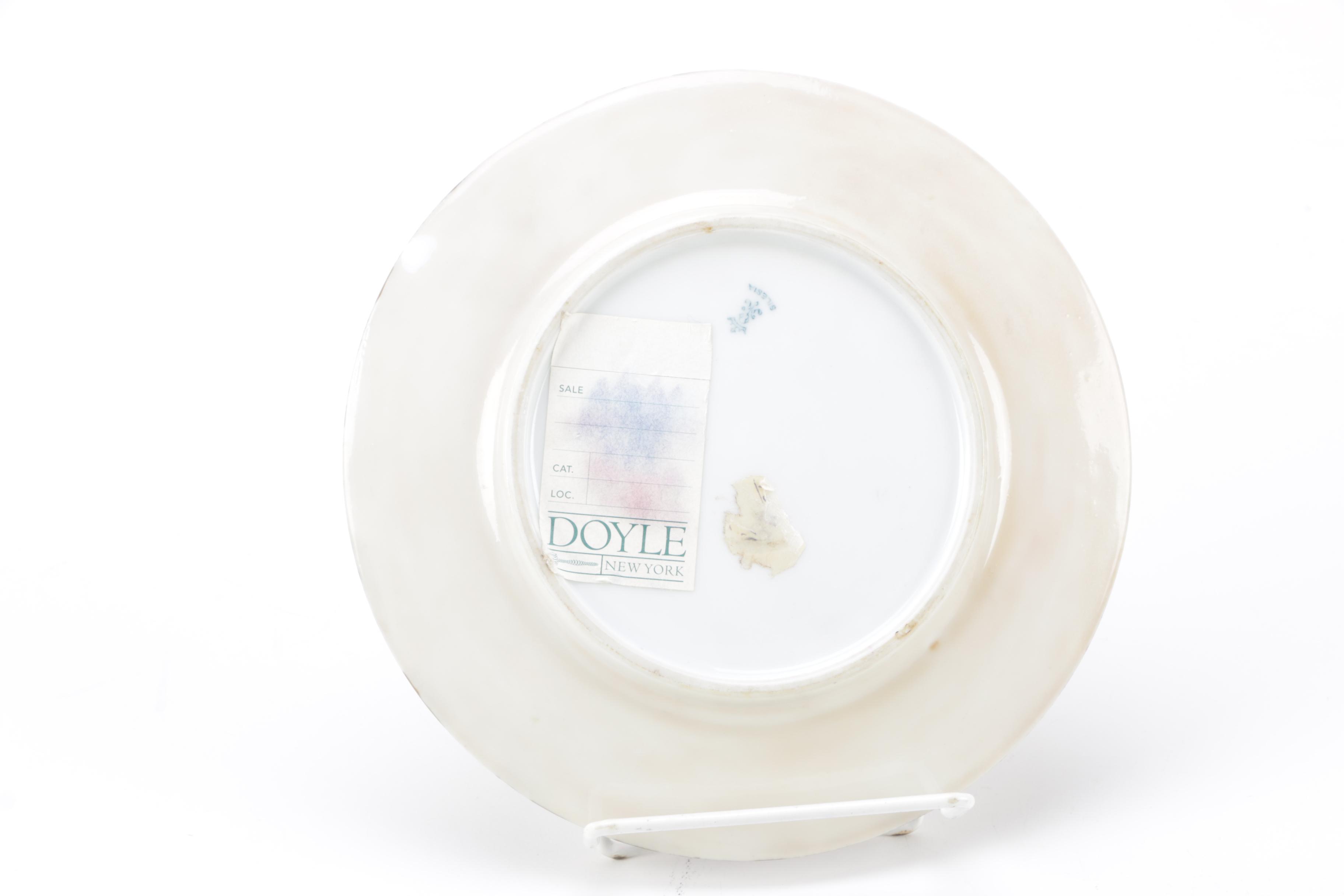 Dog-Themed Decorative Pieces with Additional Décor