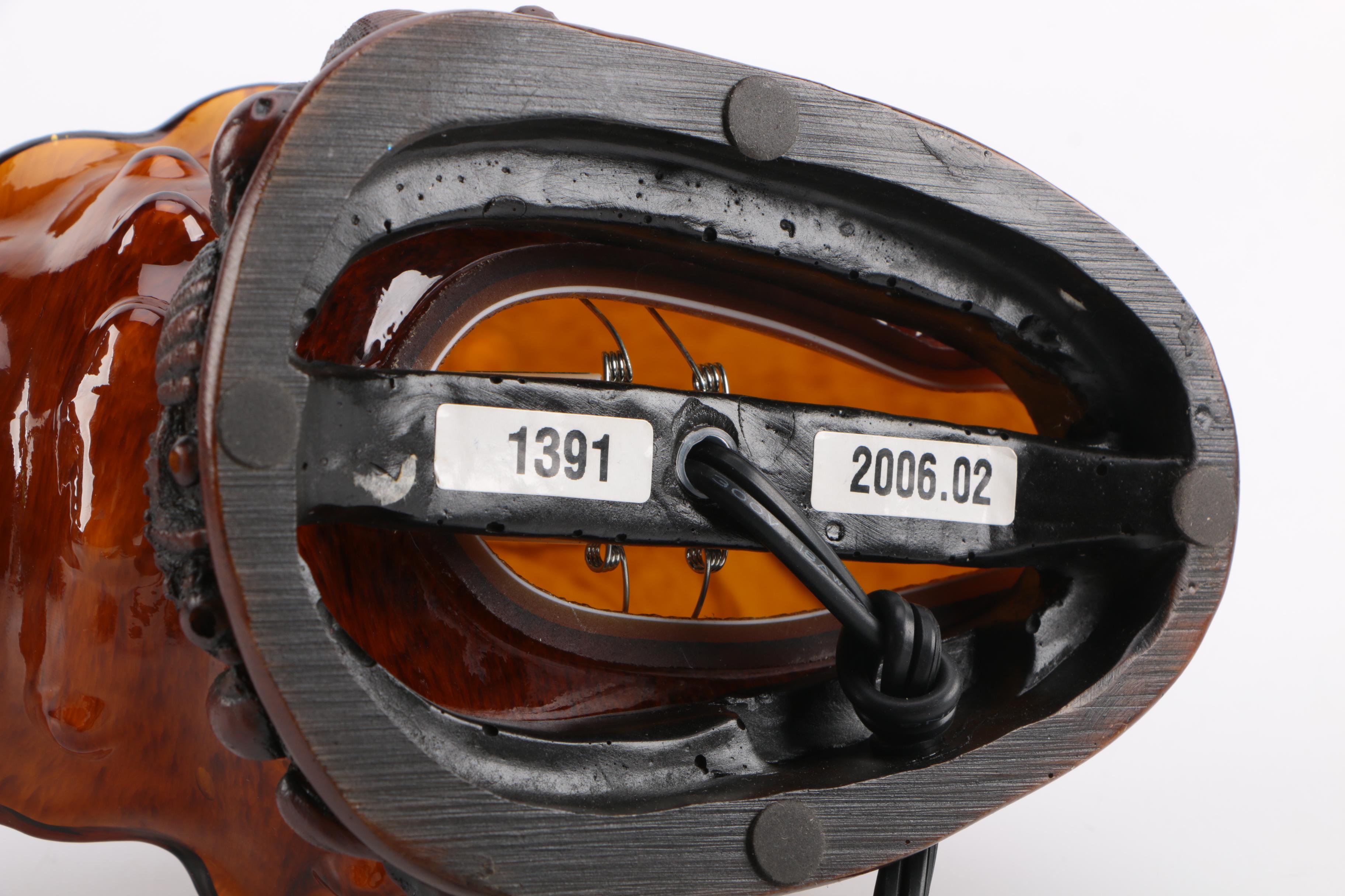 Shell Shaped Glass Accent Lamp