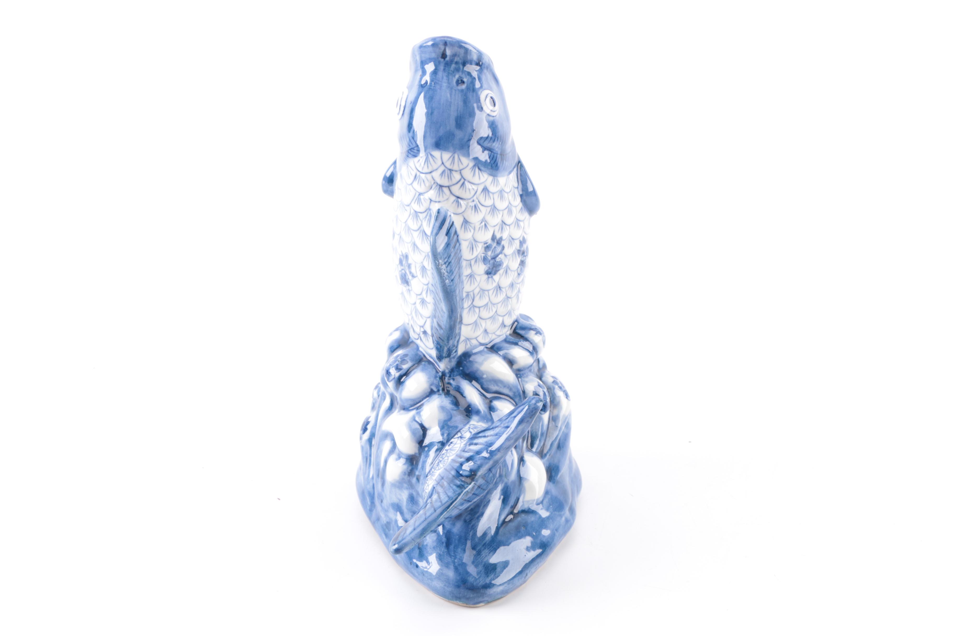Chinese Blue and White Ceramic Fish Vase