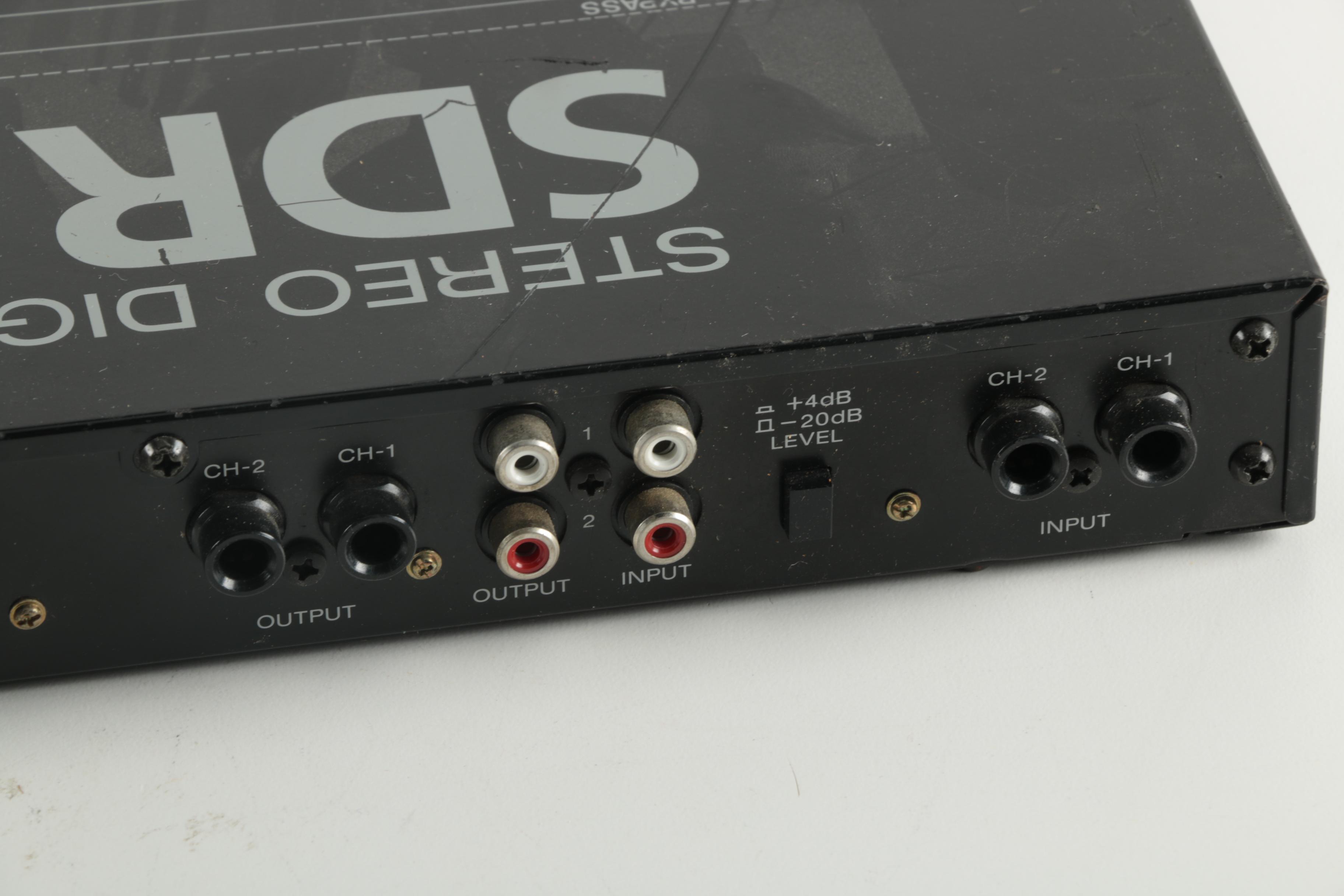 SDR 1000 Stereo Digital Reverb by Ibanez