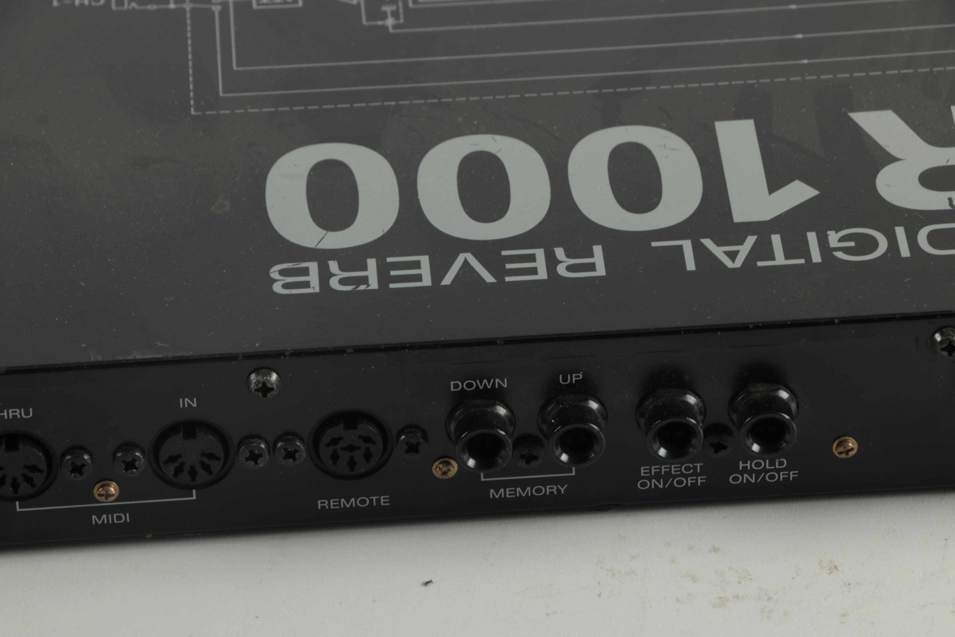 SDR 1000 Stereo Digital Reverb by Ibanez