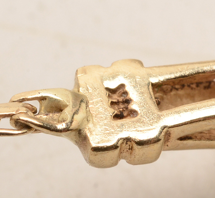 14K Yellow Gold Blue Topaz Bracelet