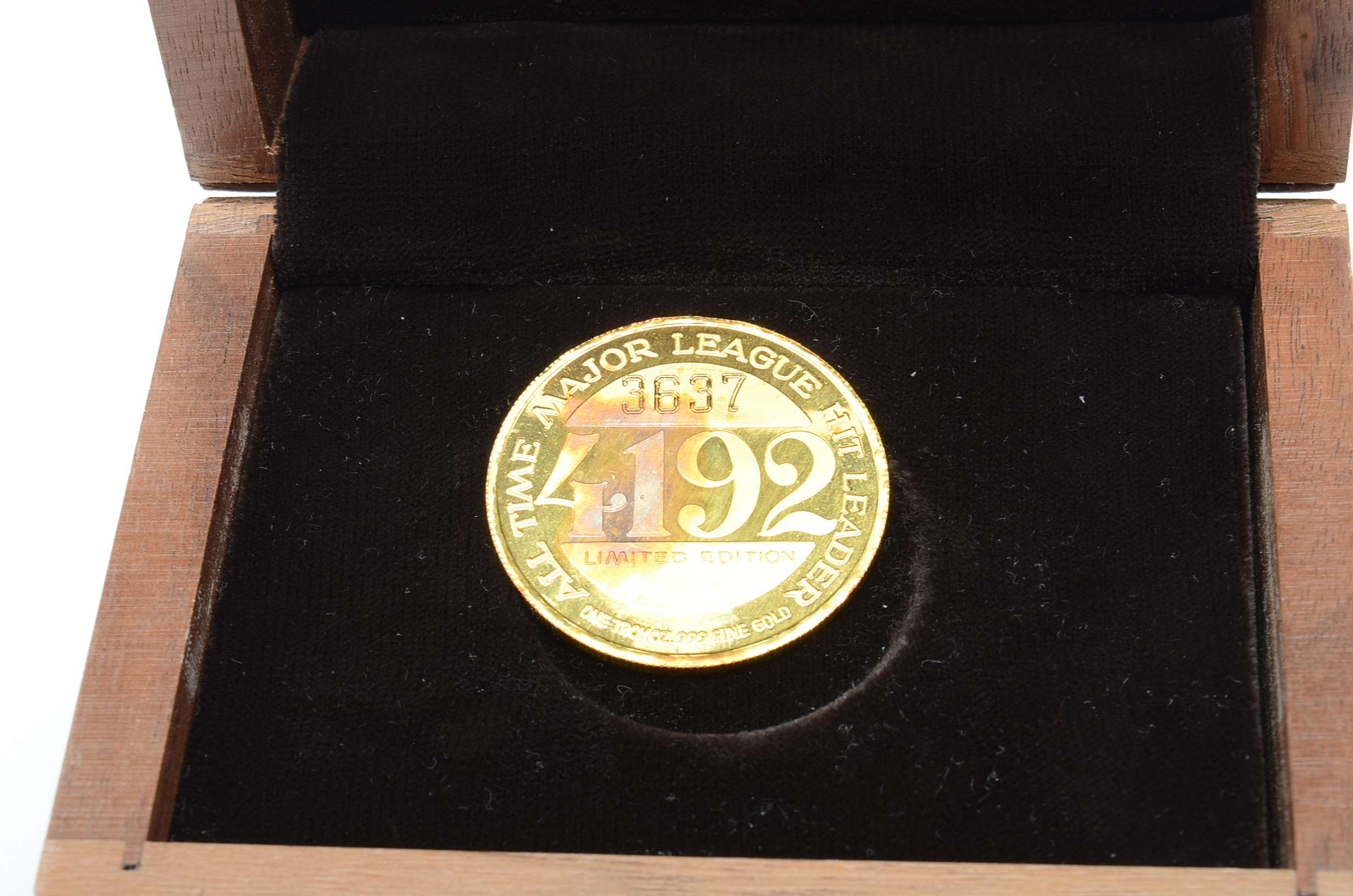4192 Coin with Box