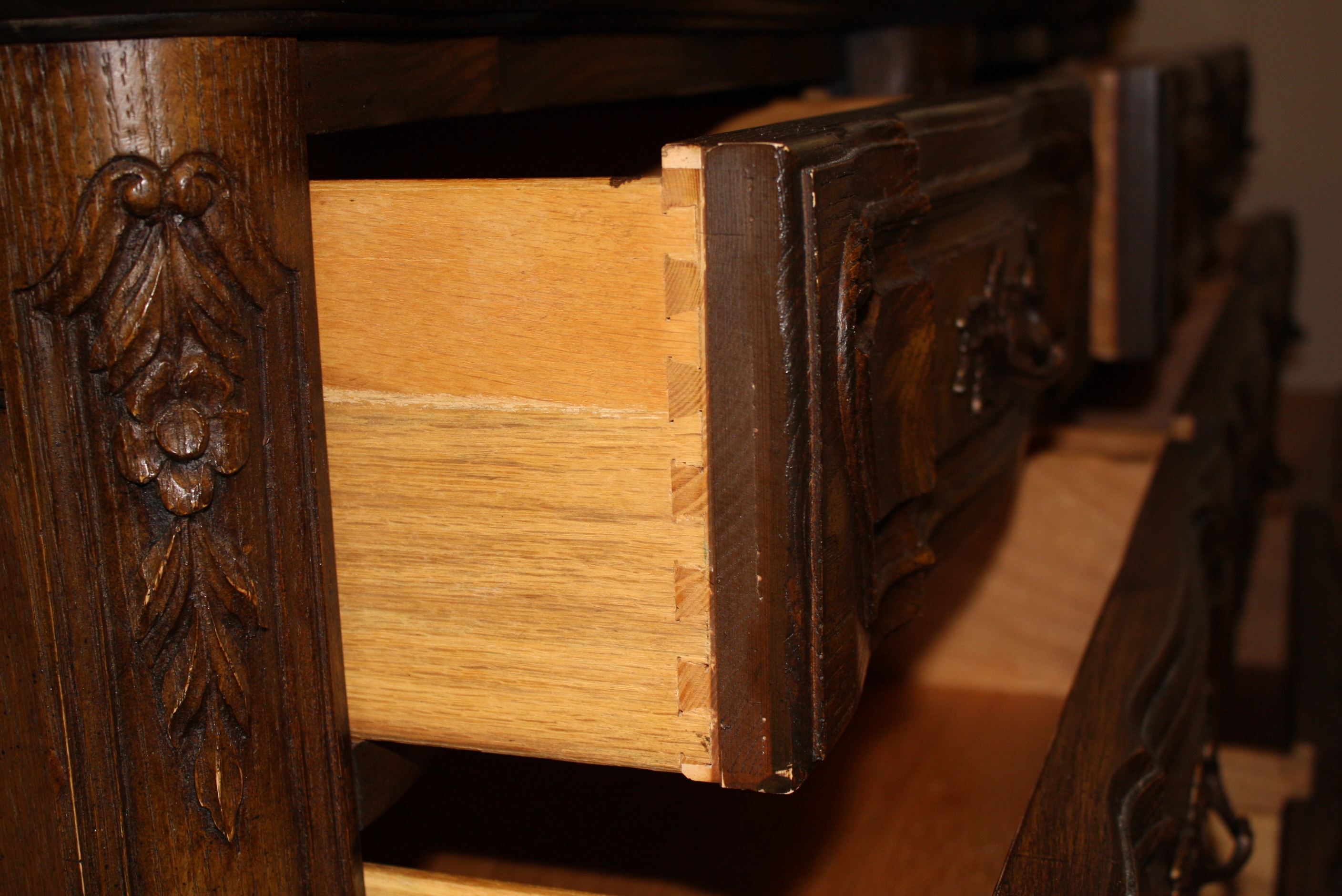 Vintage Louis XV Style Dresser with Mirrors by Stanley Furniture
