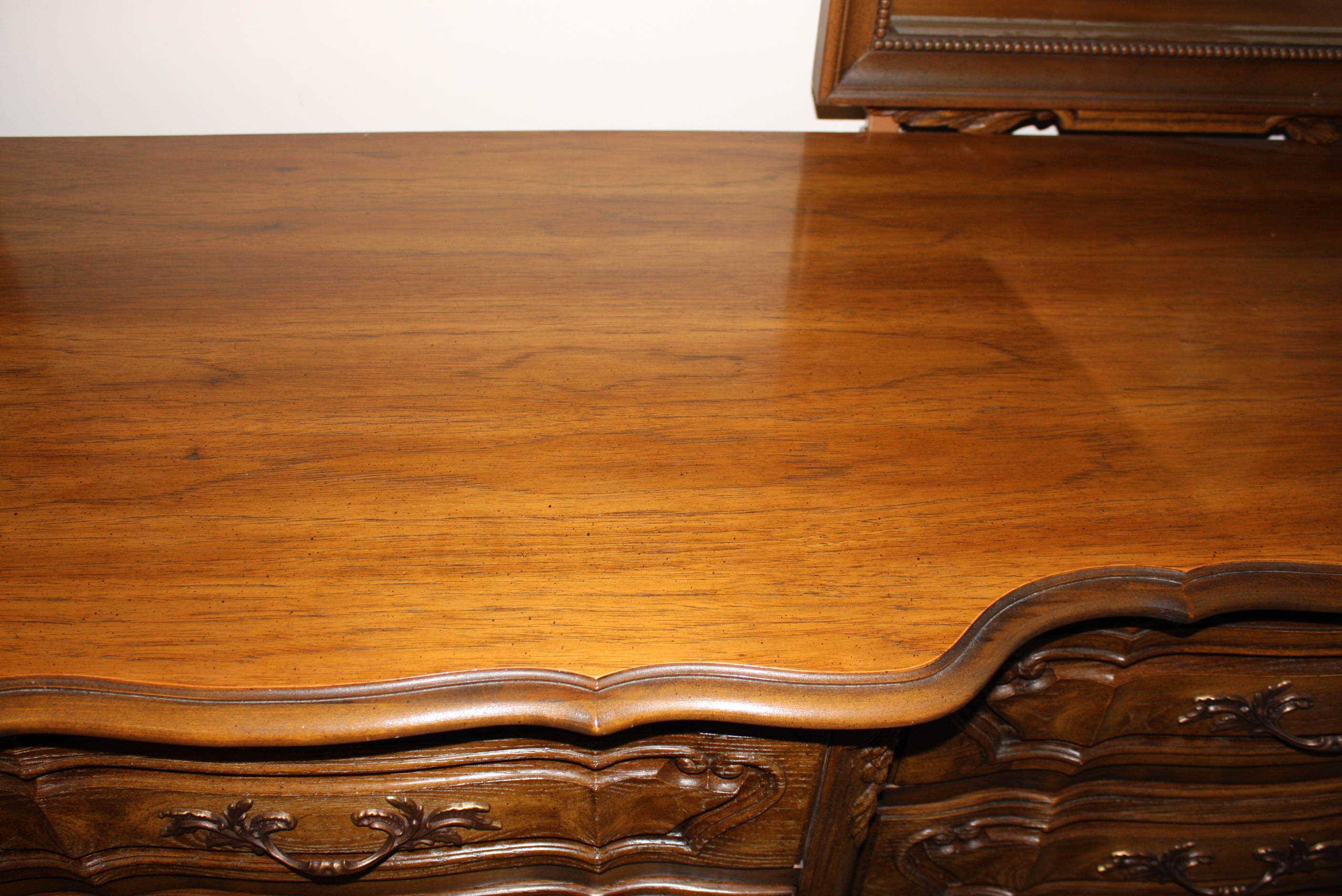 Vintage Louis XV Style Dresser with Mirrors by Stanley Furniture