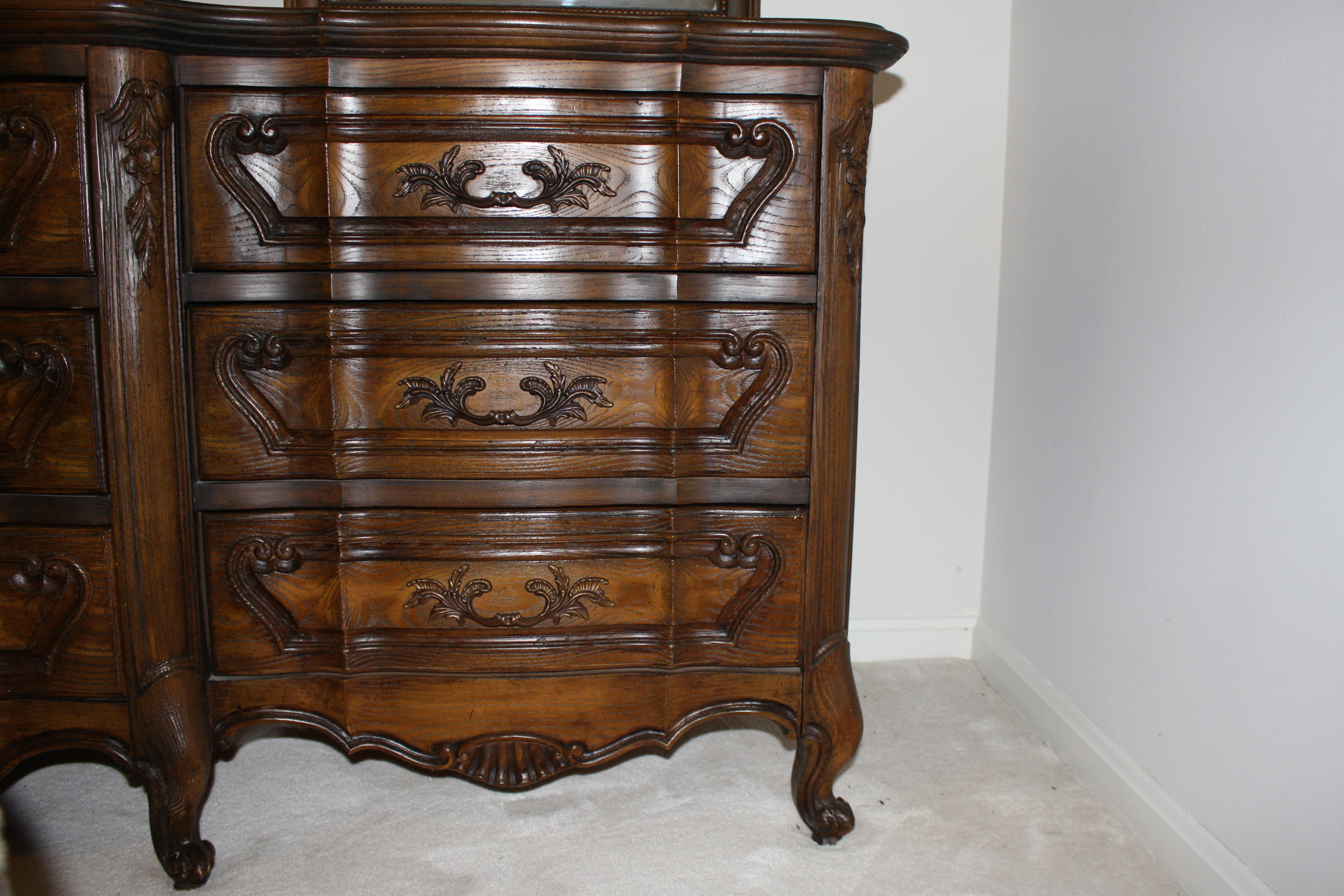 Vintage Louis XV Style Dresser with Mirrors by Stanley Furniture
