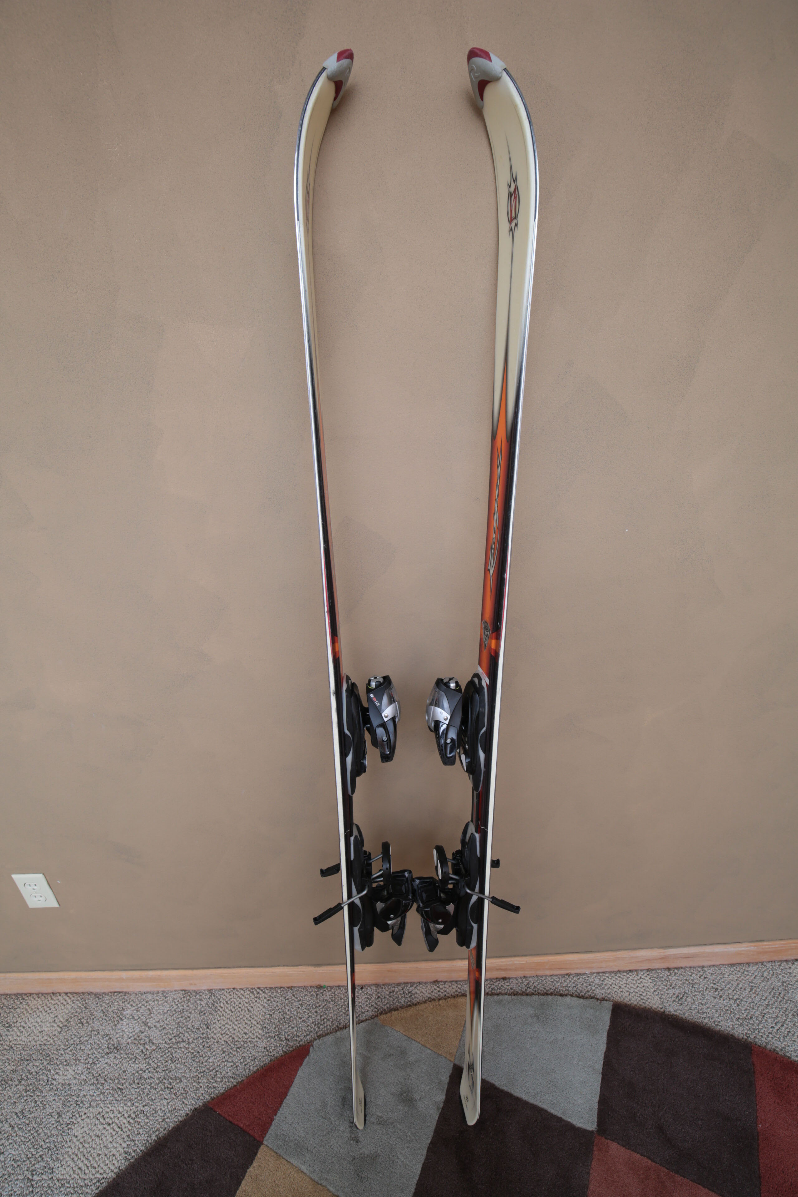 177 Rossignol Bandit XX Freeride Skis & Bindings, France