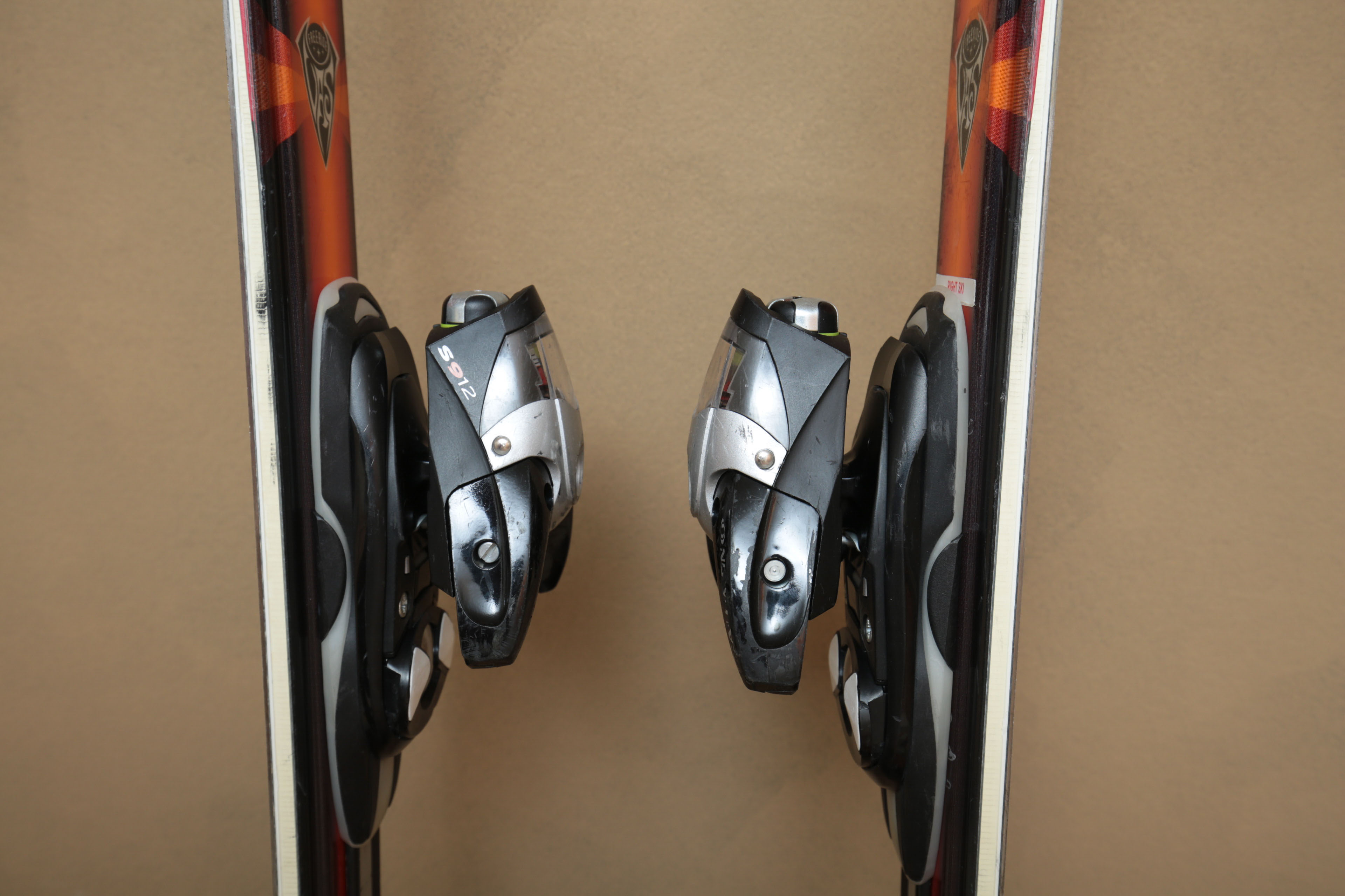 177 Rossignol Bandit XX Freeride Skis & Bindings, France