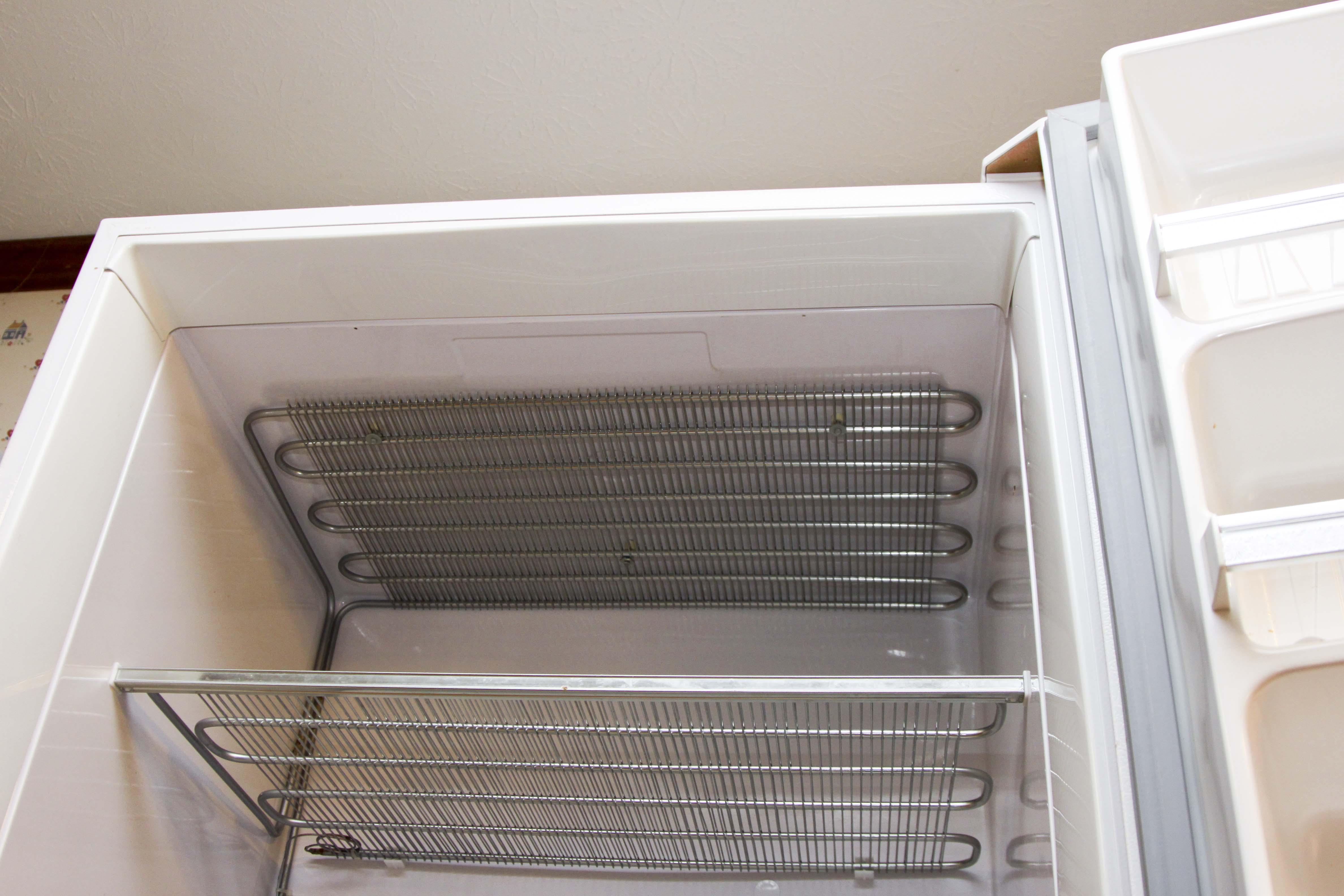 White Westinghouse Freezer