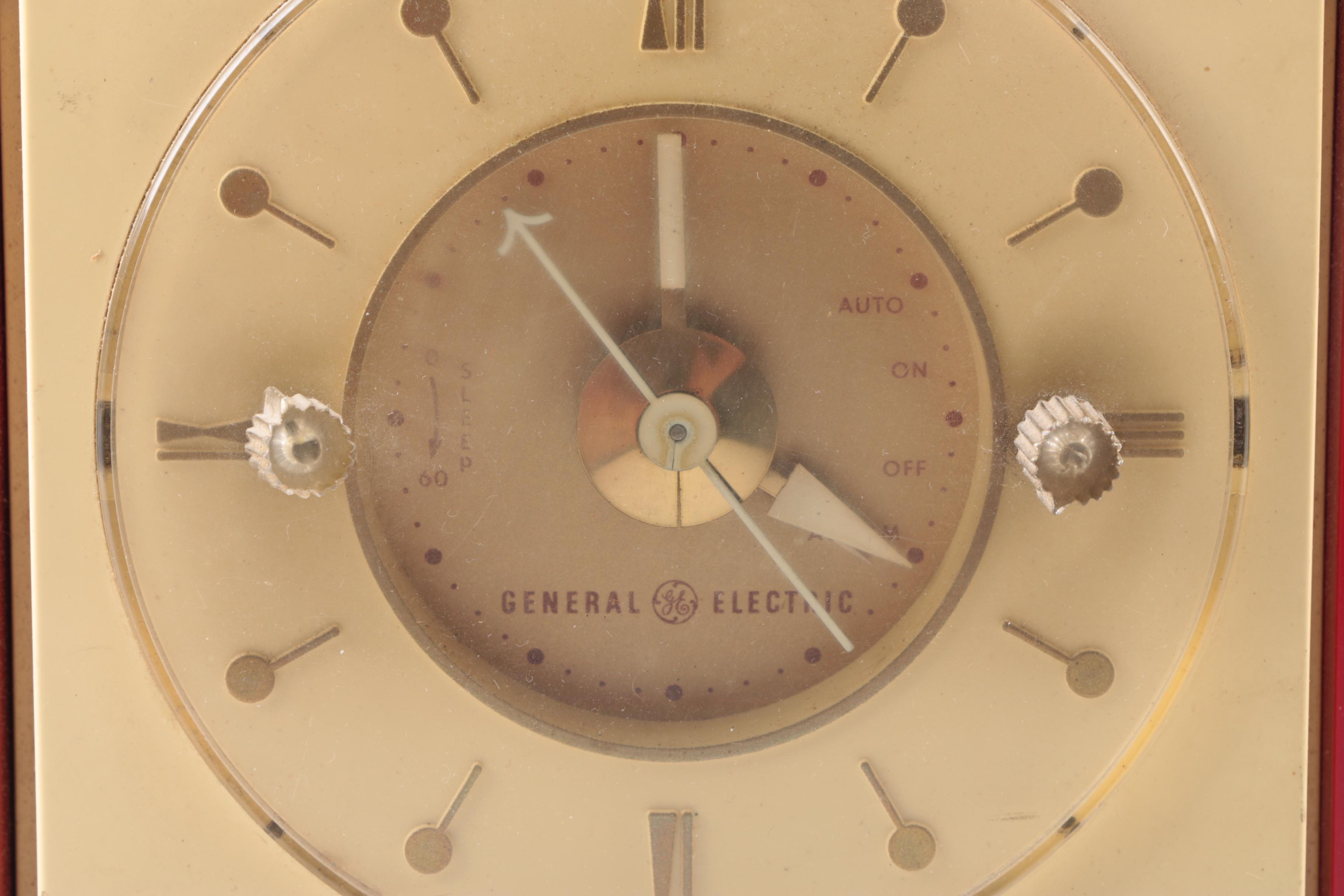 Vintage General Electric Shelf Clock