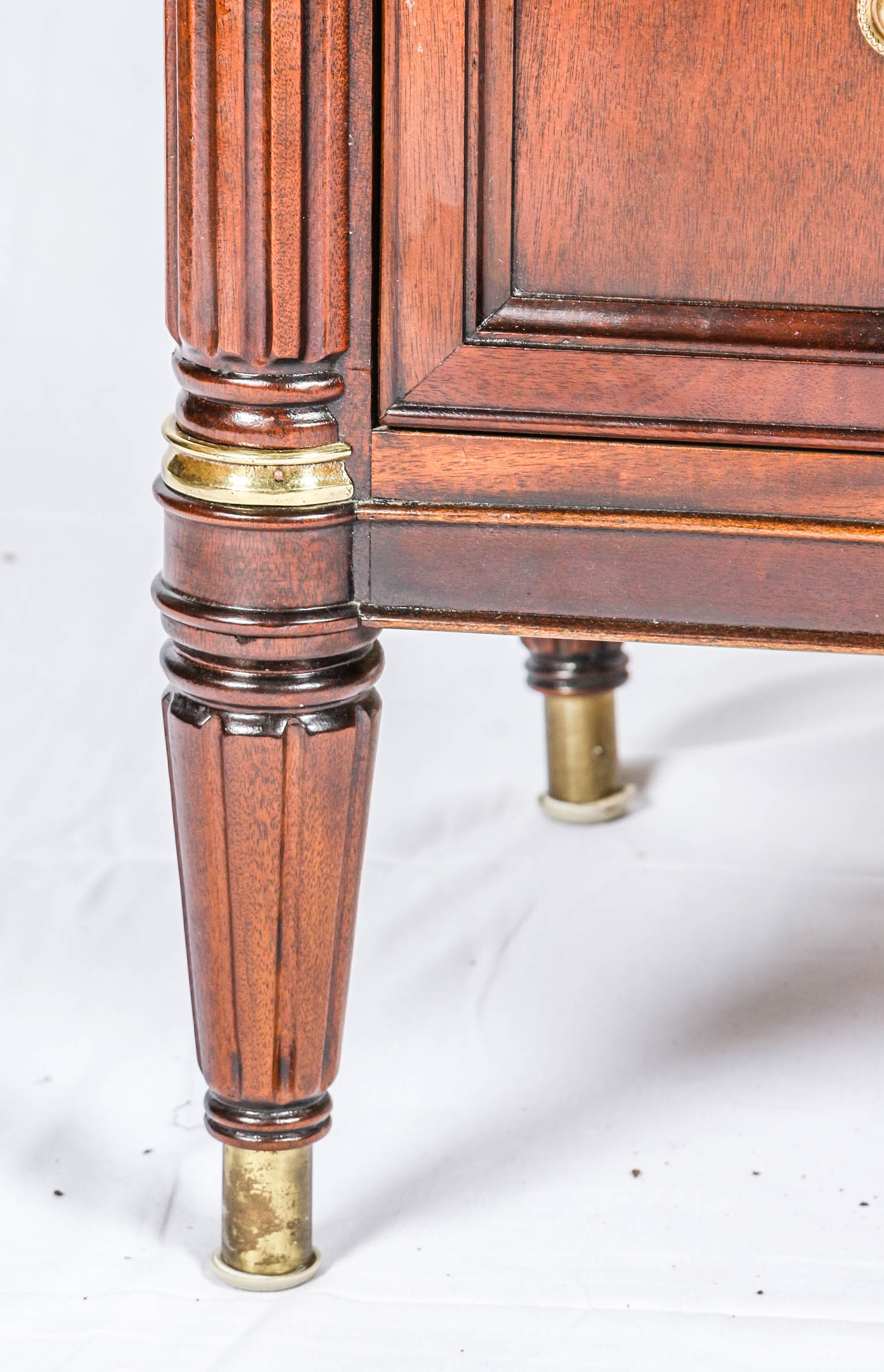 Duncan Phyfe Style Chest of Drawers