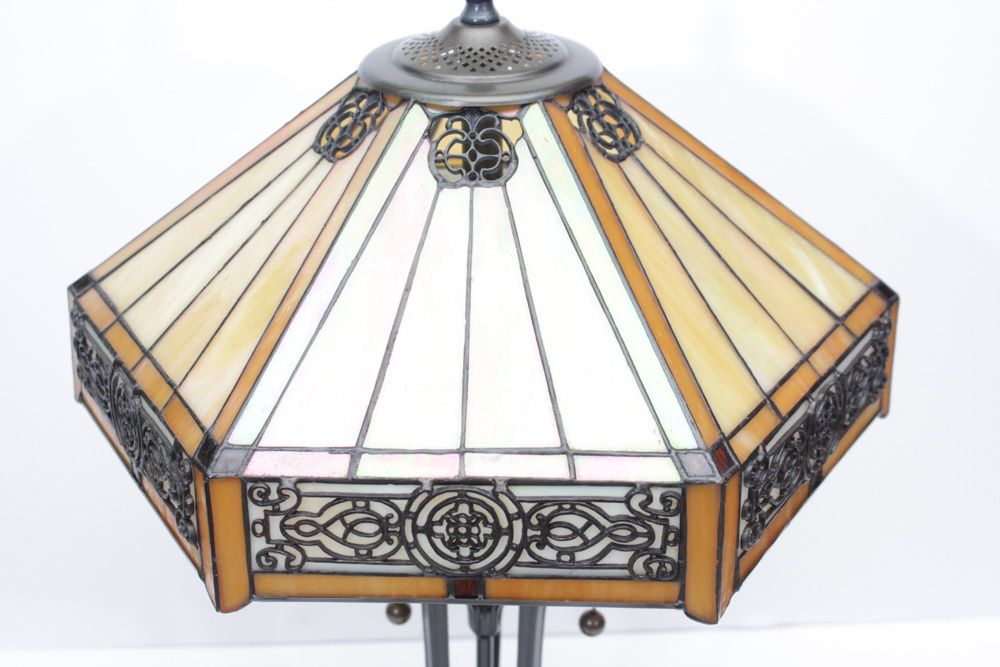 Tiffany Style Lamp