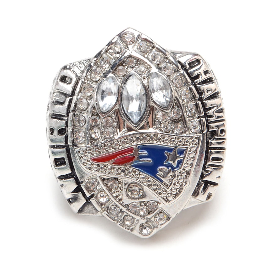 Tom Brady Replica Super Bowl Ring