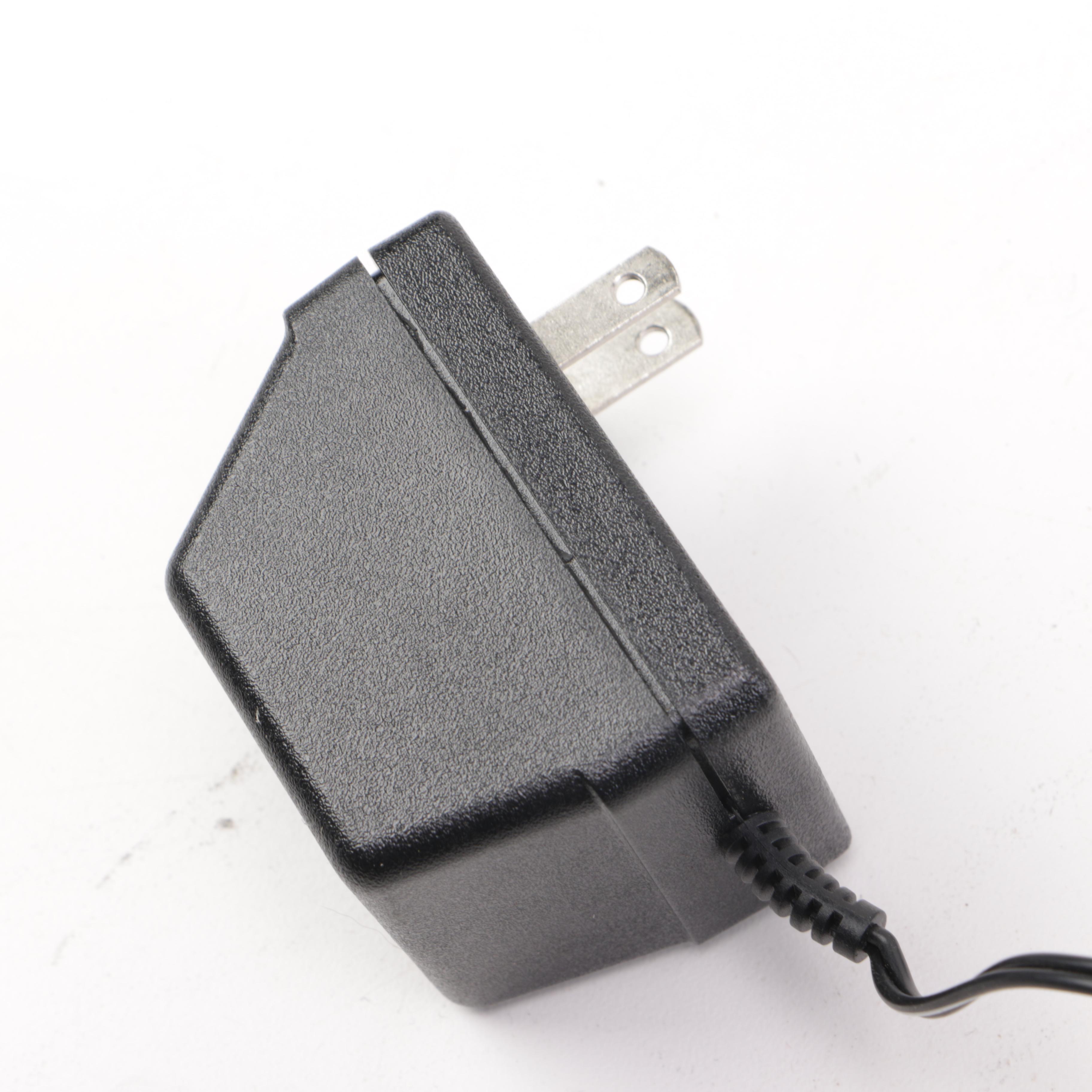 Black & Decker "Fire Storm" 12V Power Drill Set