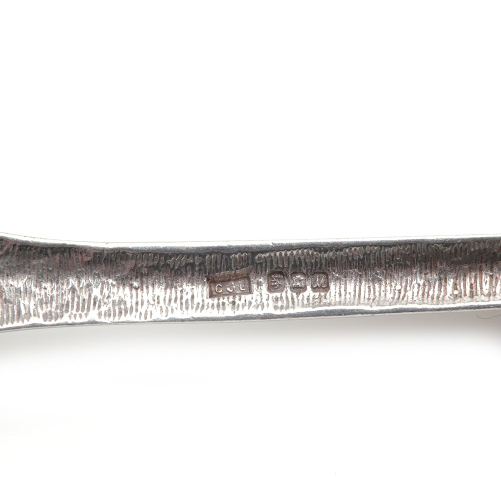 Vintage Edinburg Sterling Silver Chalcedony Claddagh (fáinne Chladaigh) Brooch