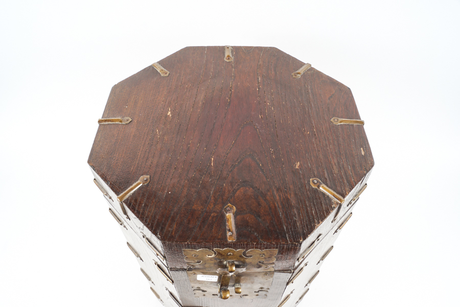 Vintage Korean Locking Hat Box