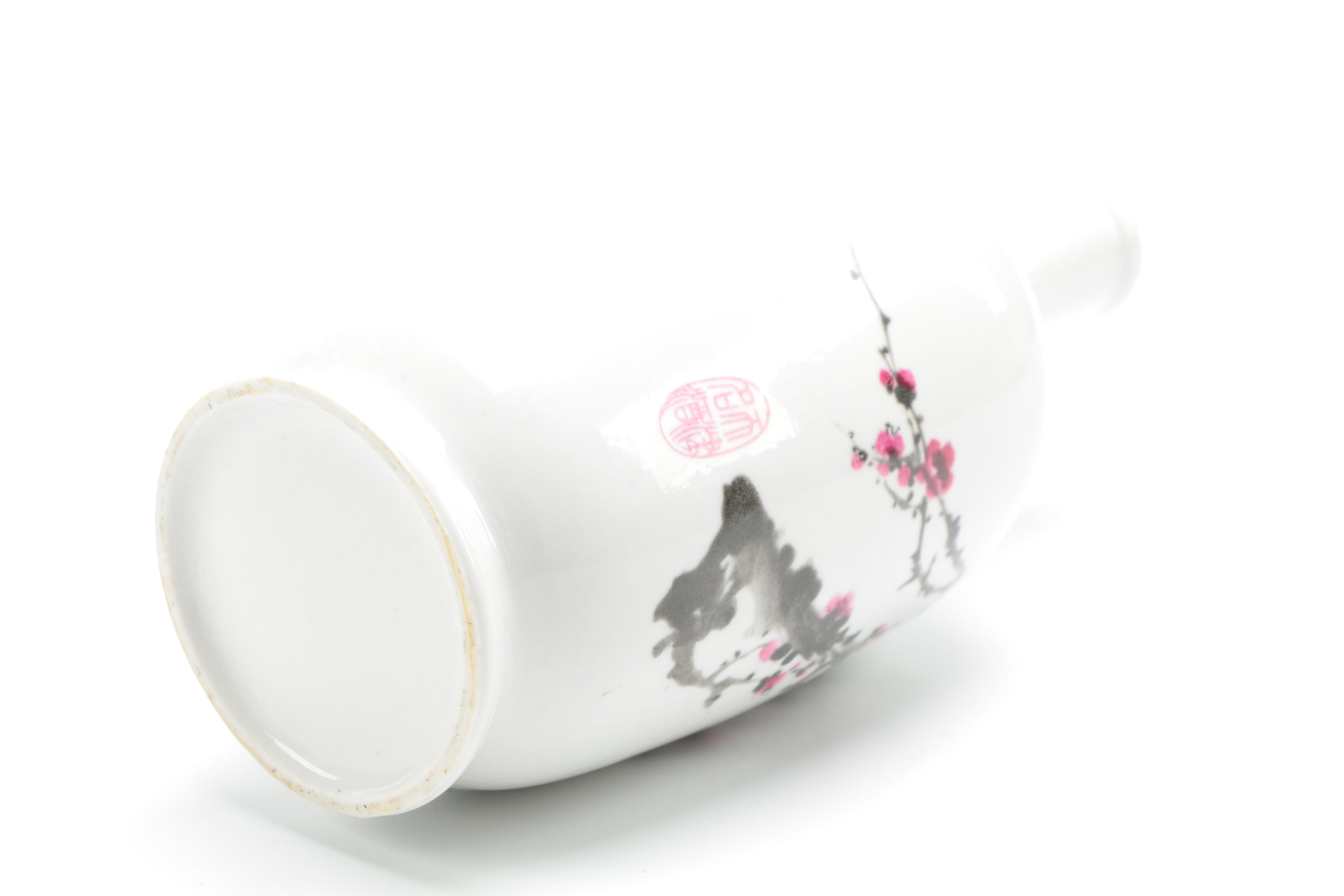 Asian-Inspired Serveware With Additional Pieces