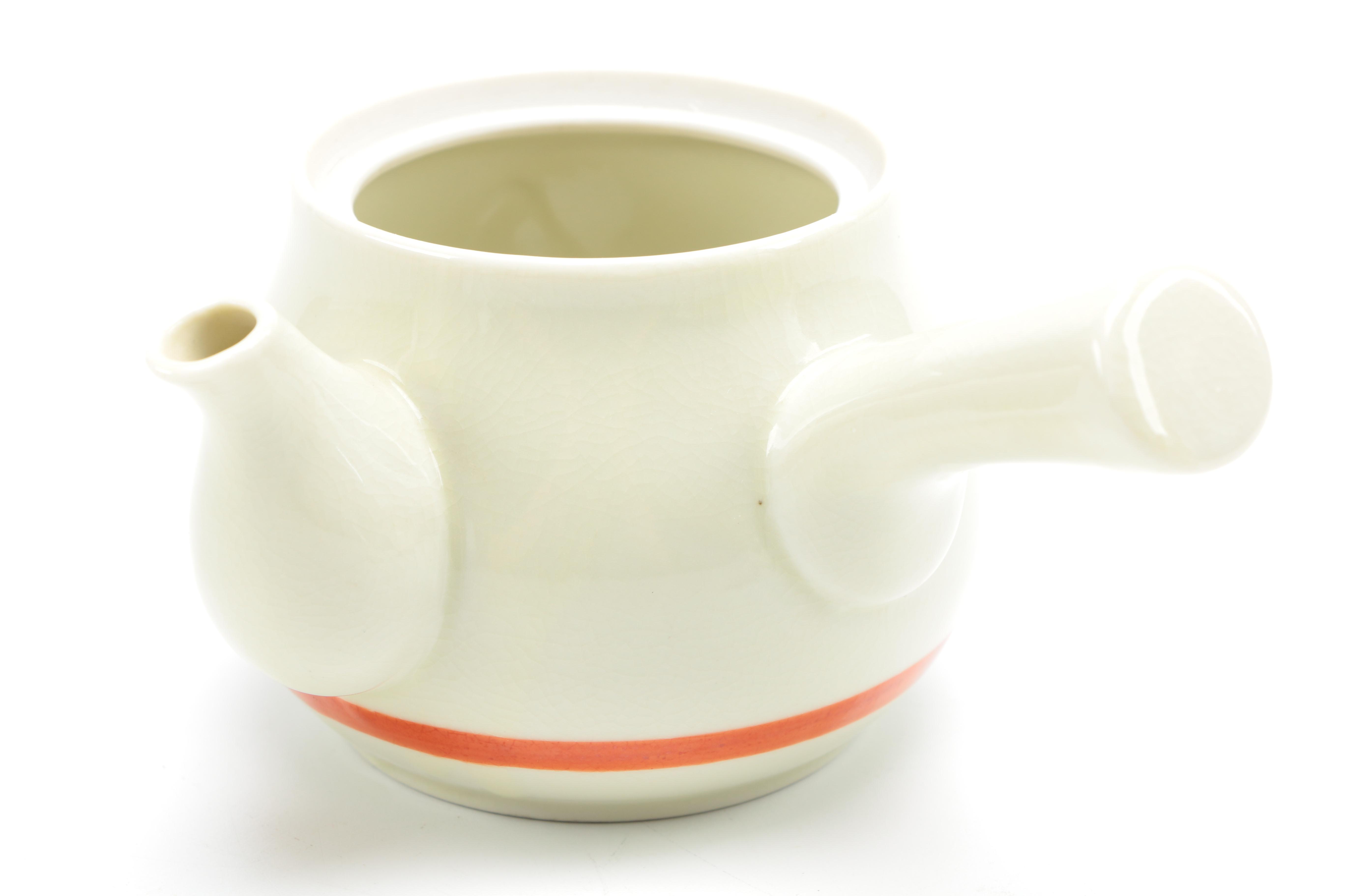 Asian-Inspired Serveware With Additional Pieces