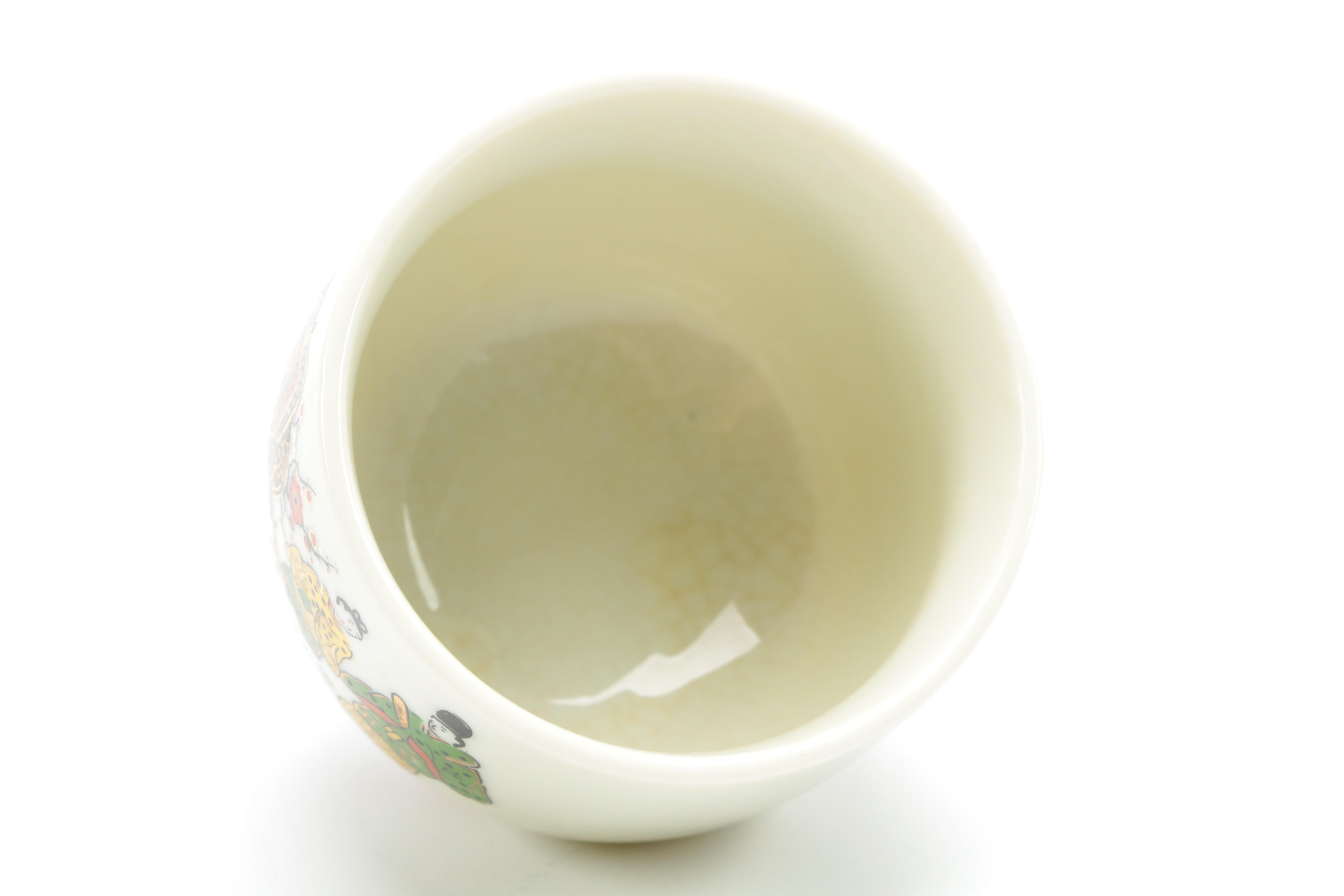 Asian-Inspired Serveware With Additional Pieces