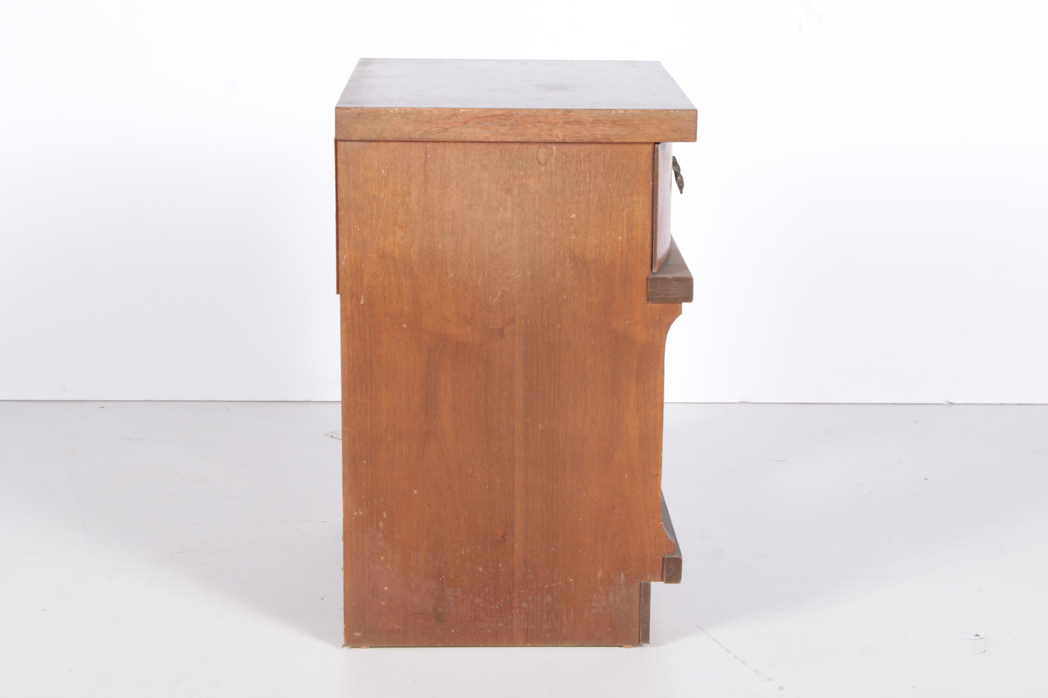 Vintage Mid-Century Nightstand