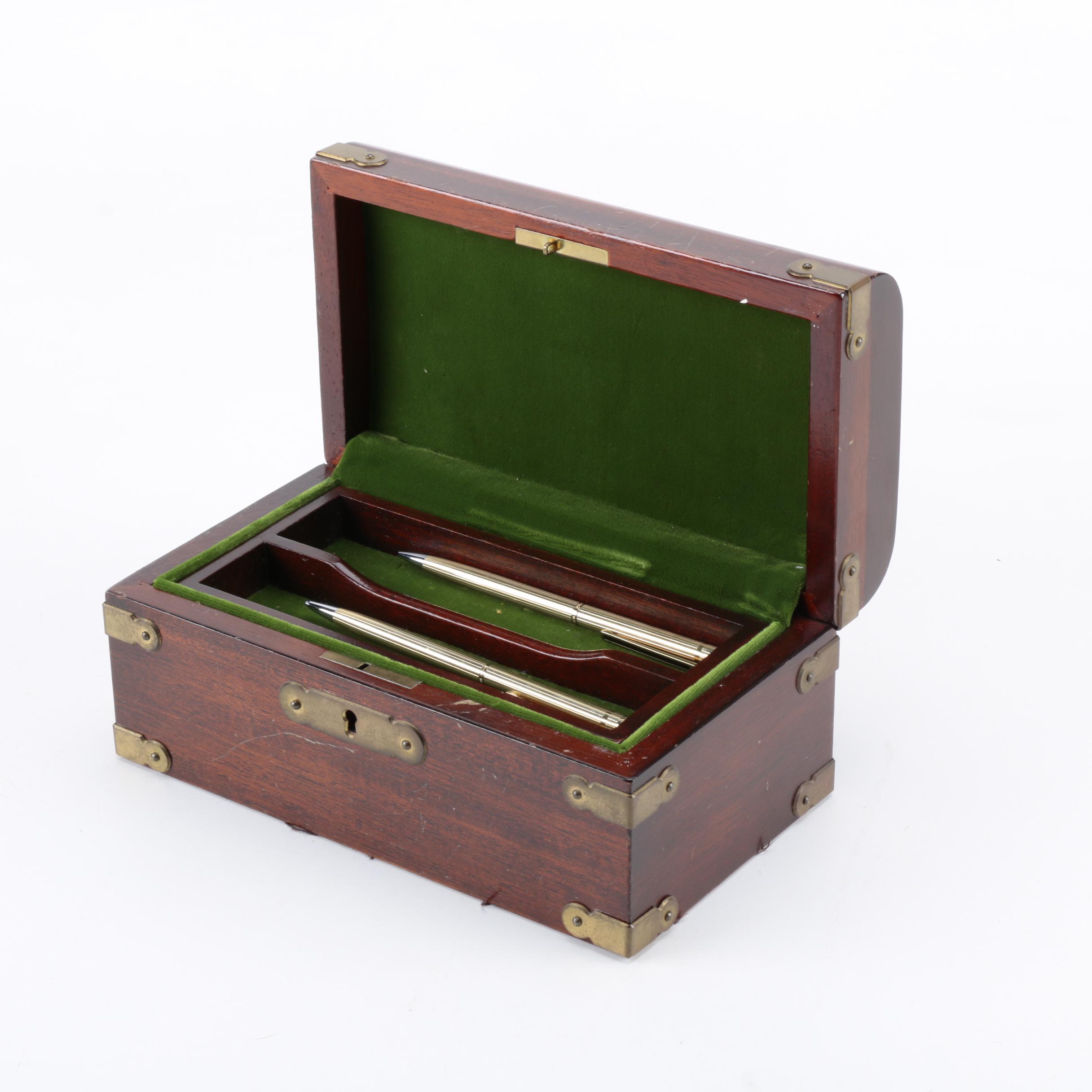 Vintage Parker Pen and Pencil Set in Wooden Case