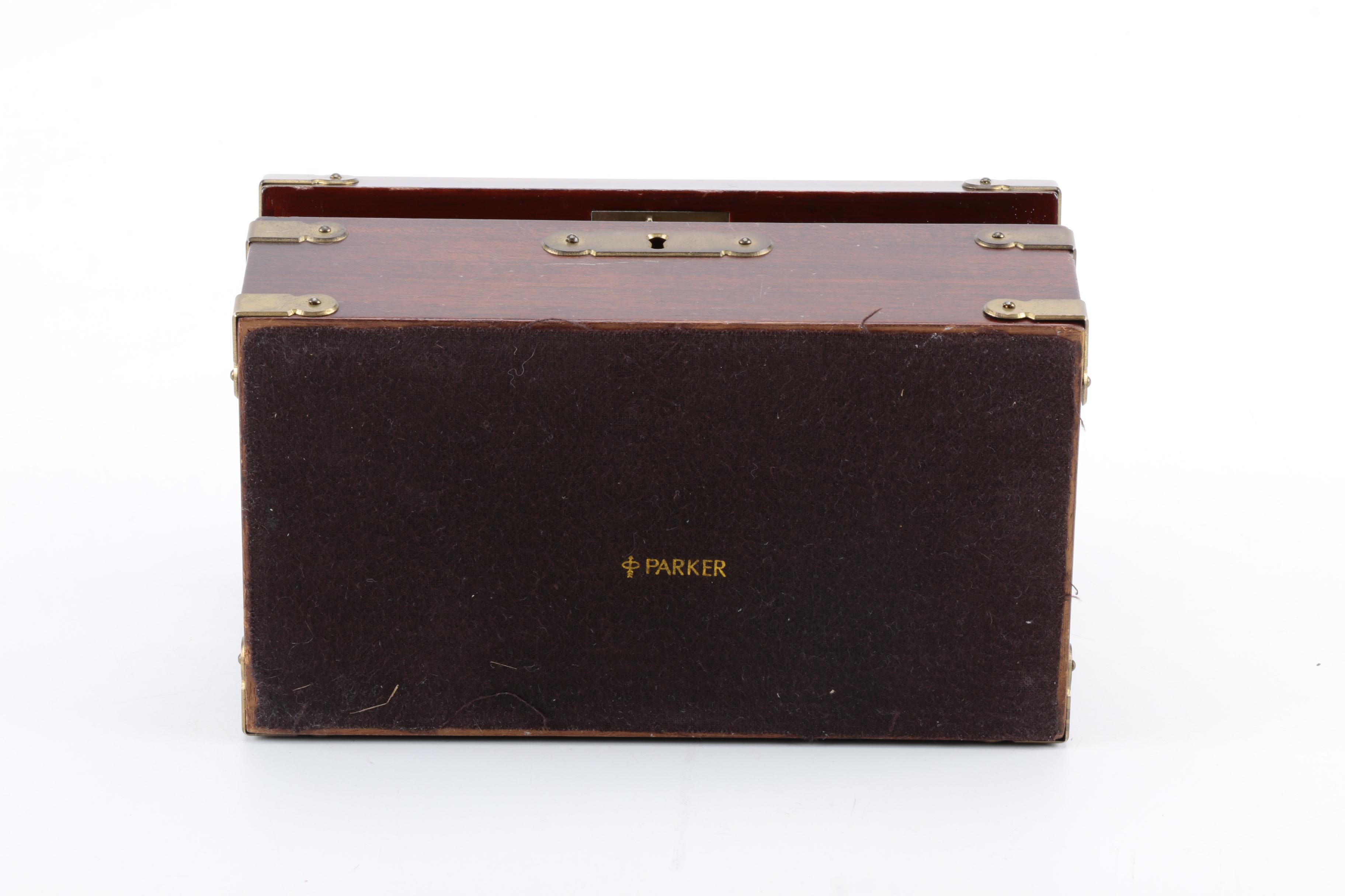 Vintage Parker Pen and Pencil Set in Wooden Case