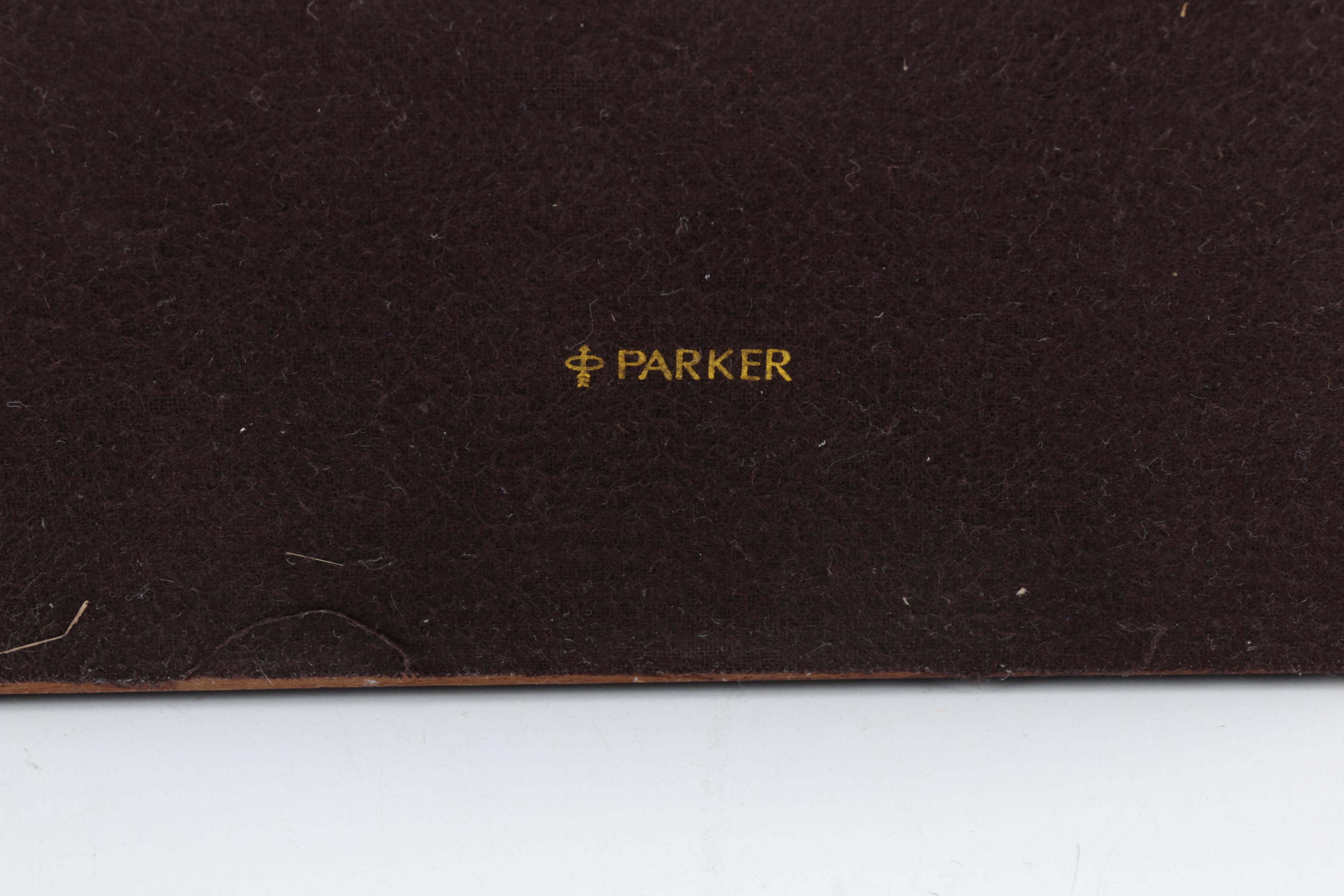 Vintage Parker Pen and Pencil Set in Wooden Case