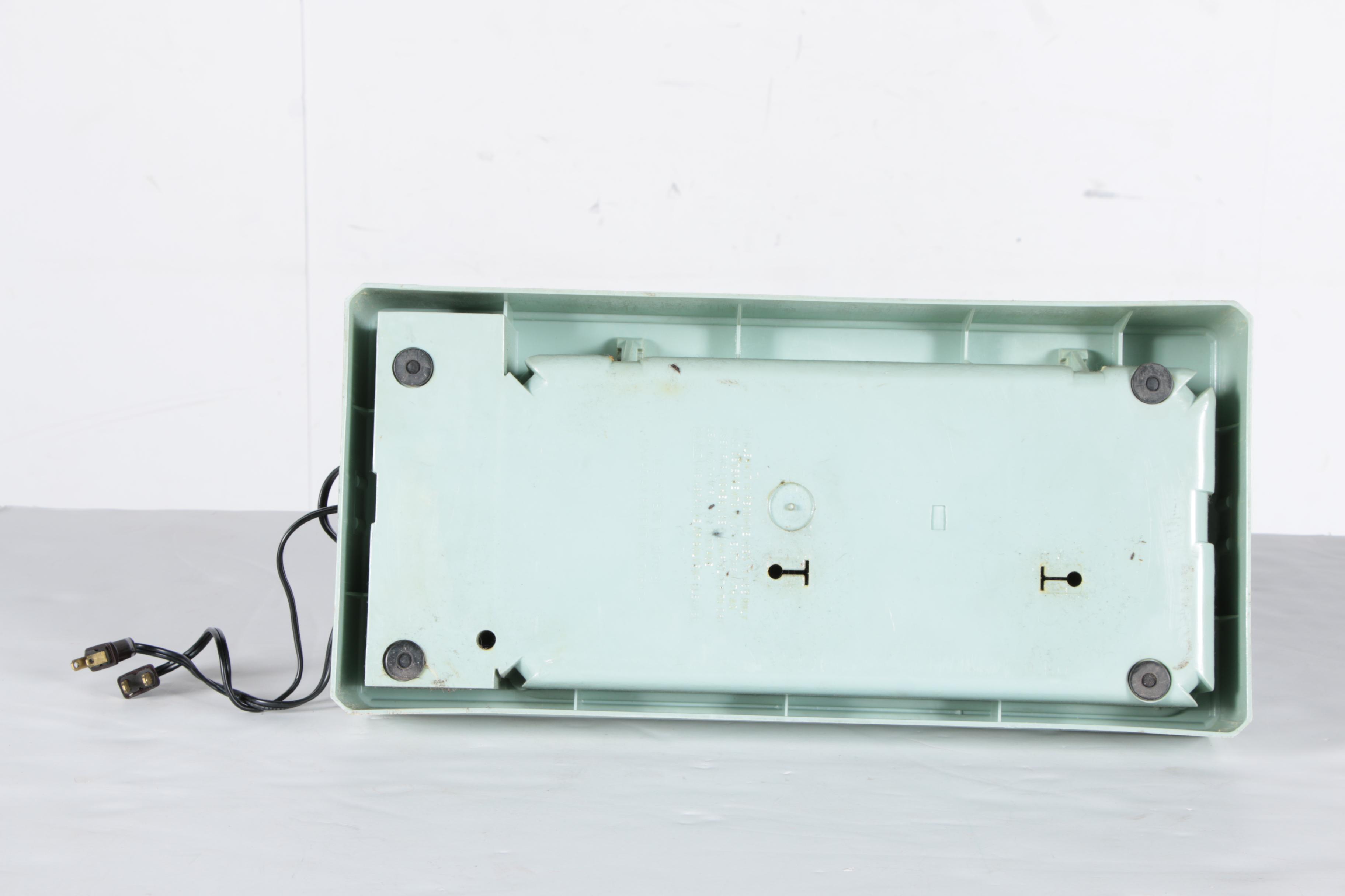 Vintage Universal Brand Sewing Machine with Case