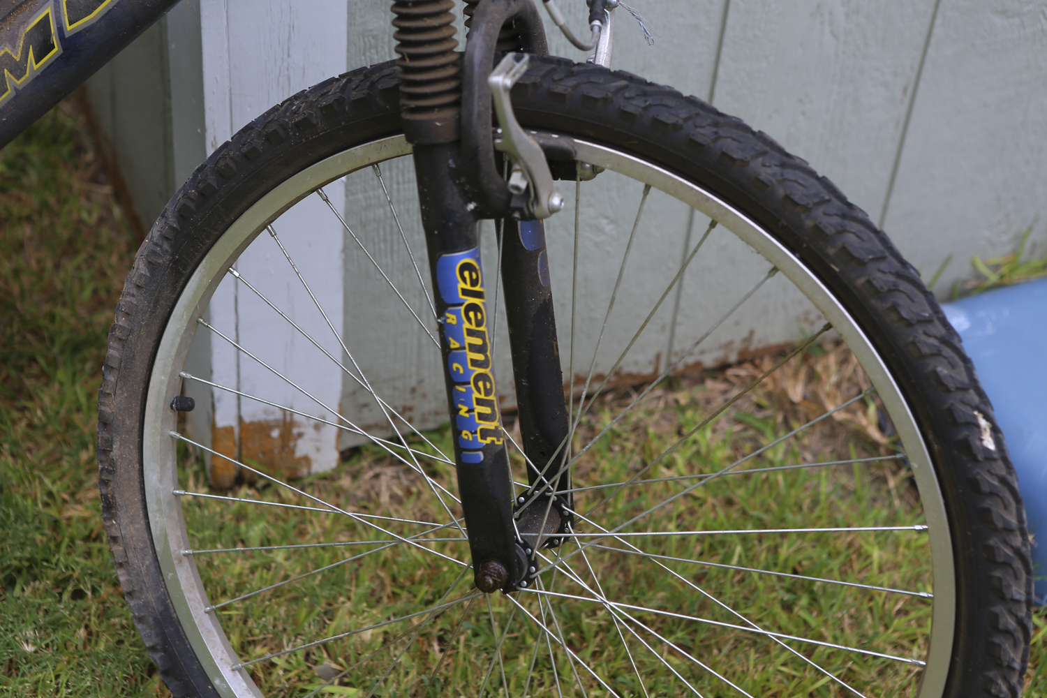 Mongoose MGX DXR Mountain Bike