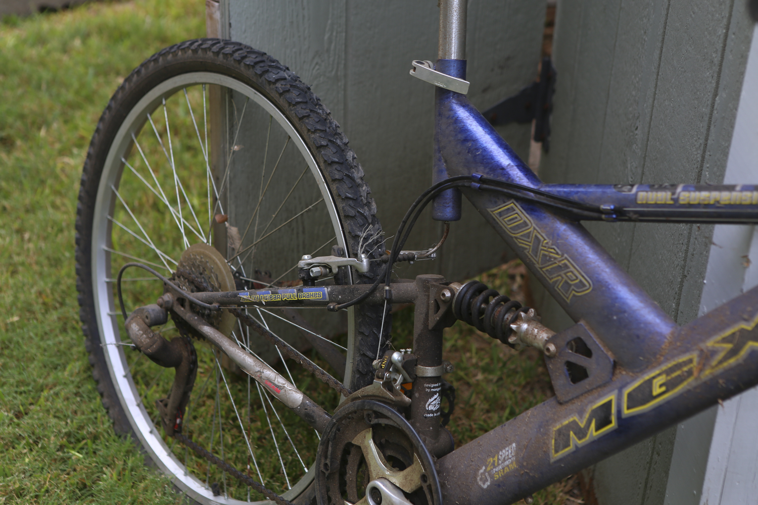 Mongoose MGX DXR Mountain Bike