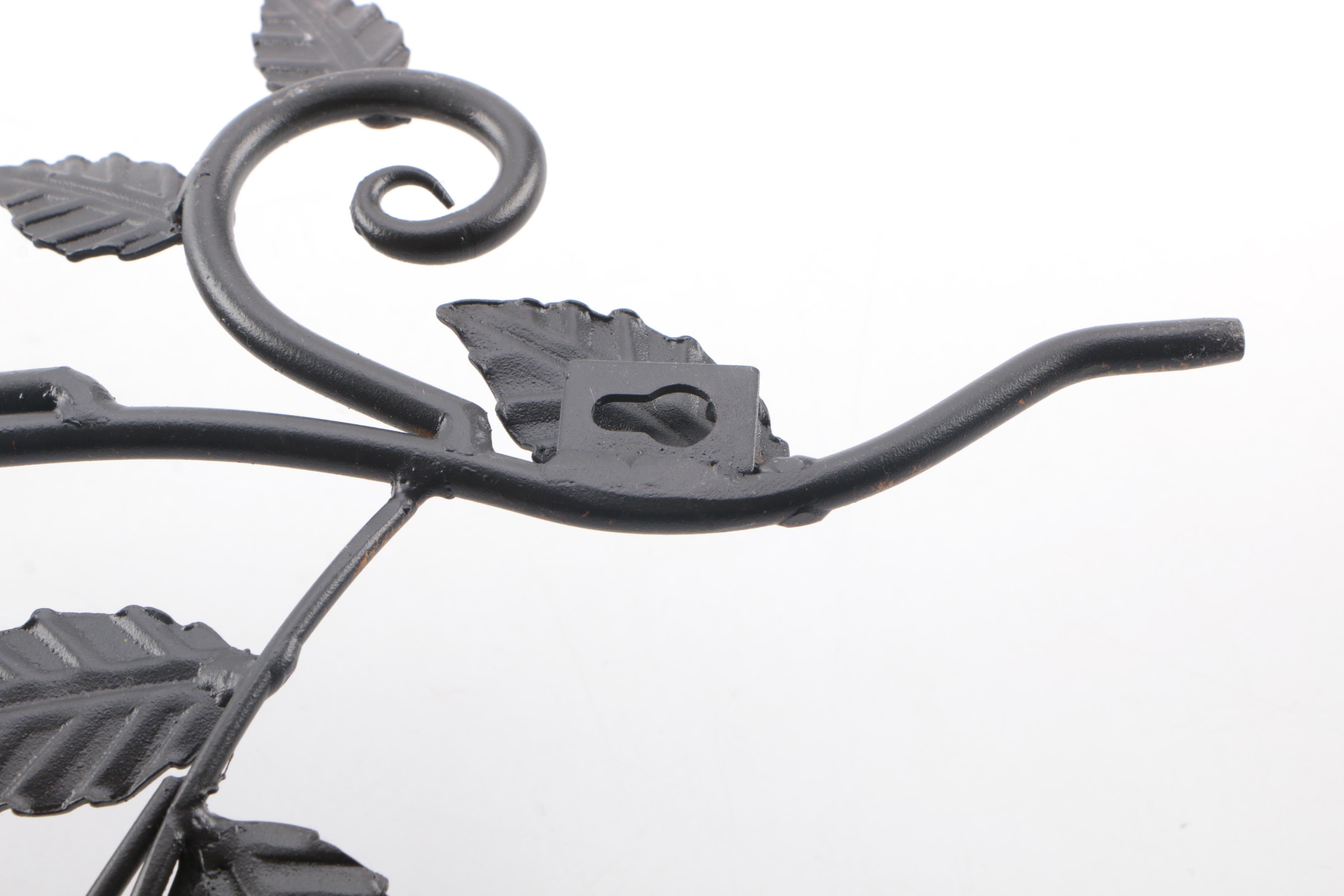 Metal Vine Decor Including Longaberger