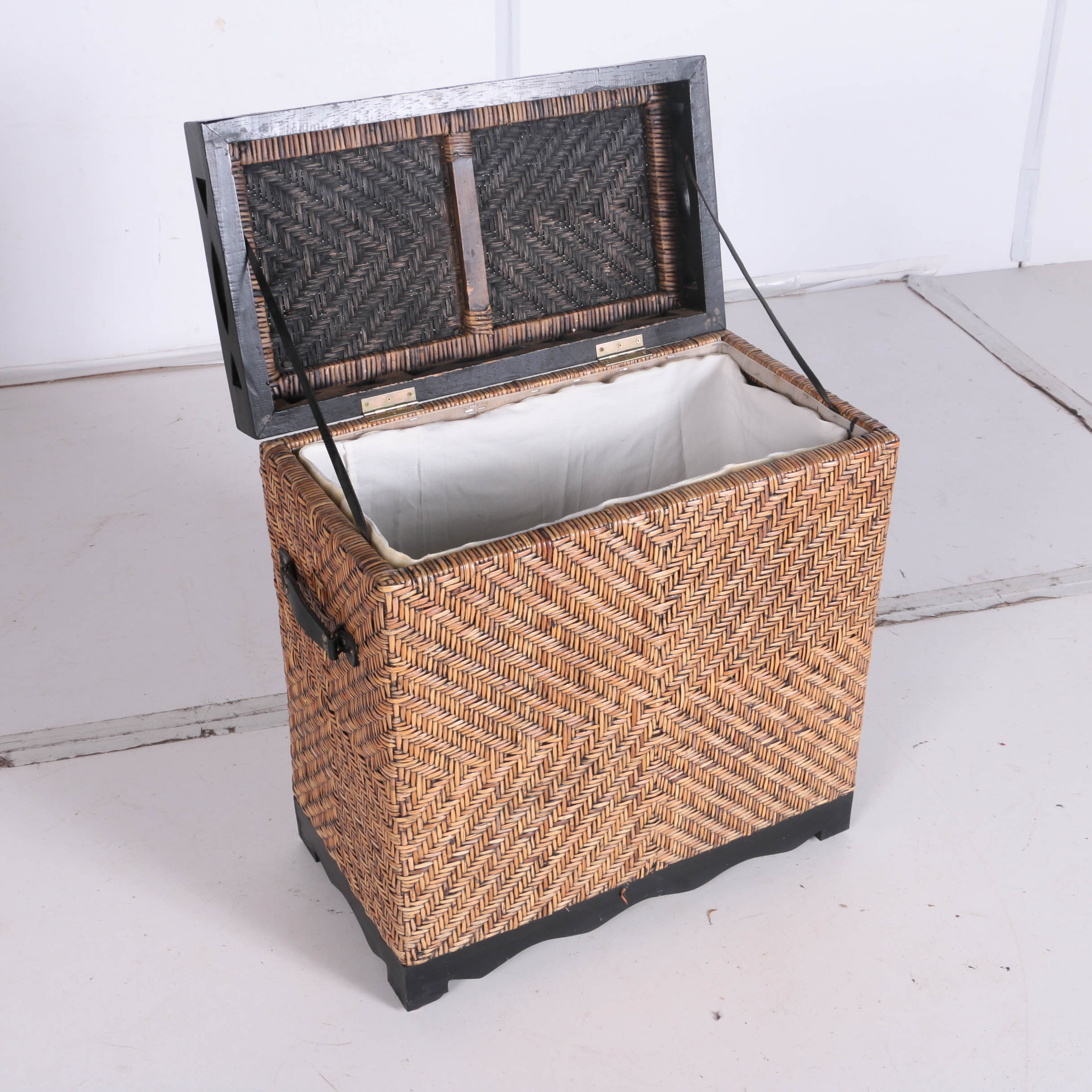 Wicker Hamper