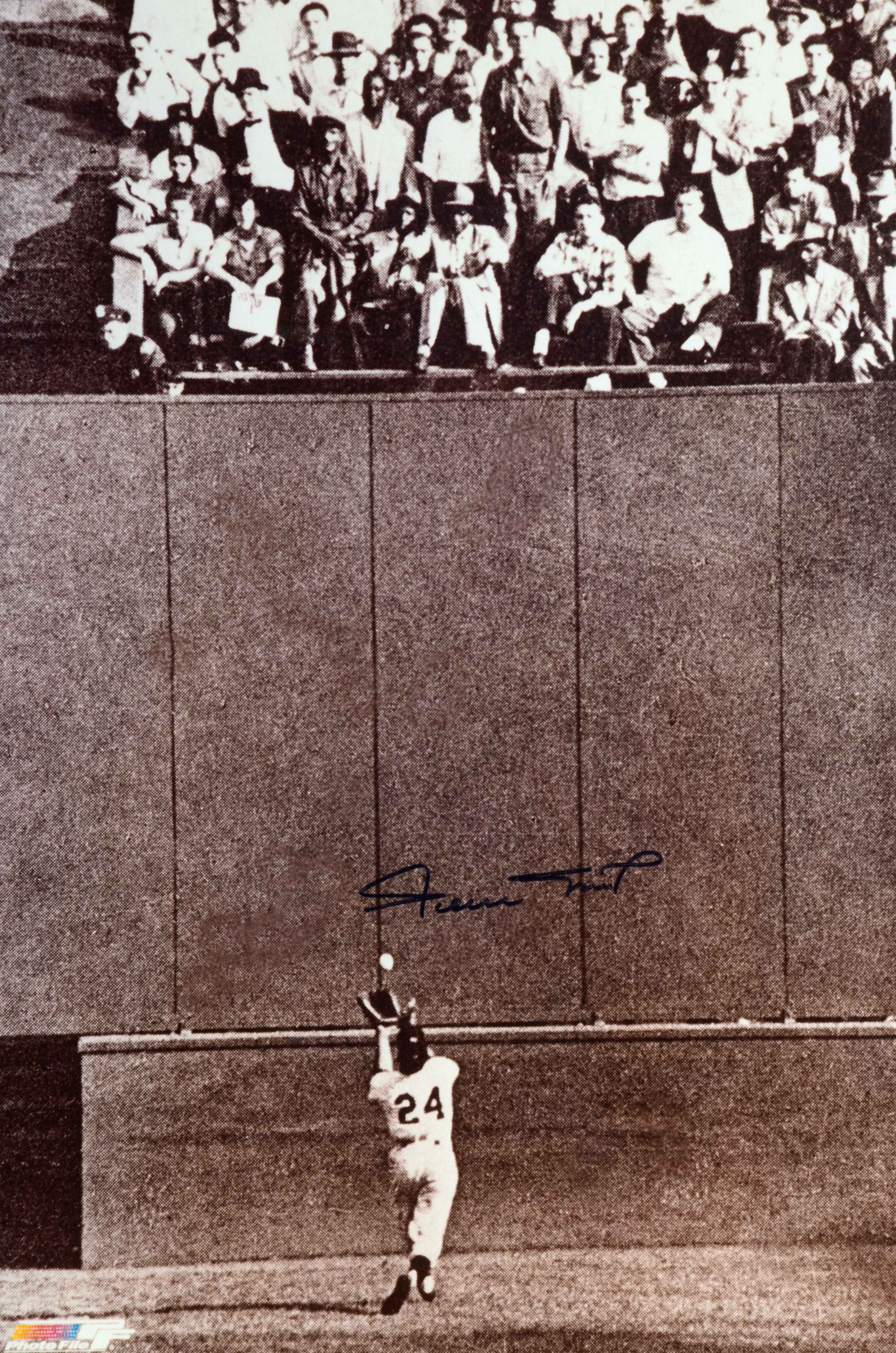 Willie Mays Signed Picture  COA