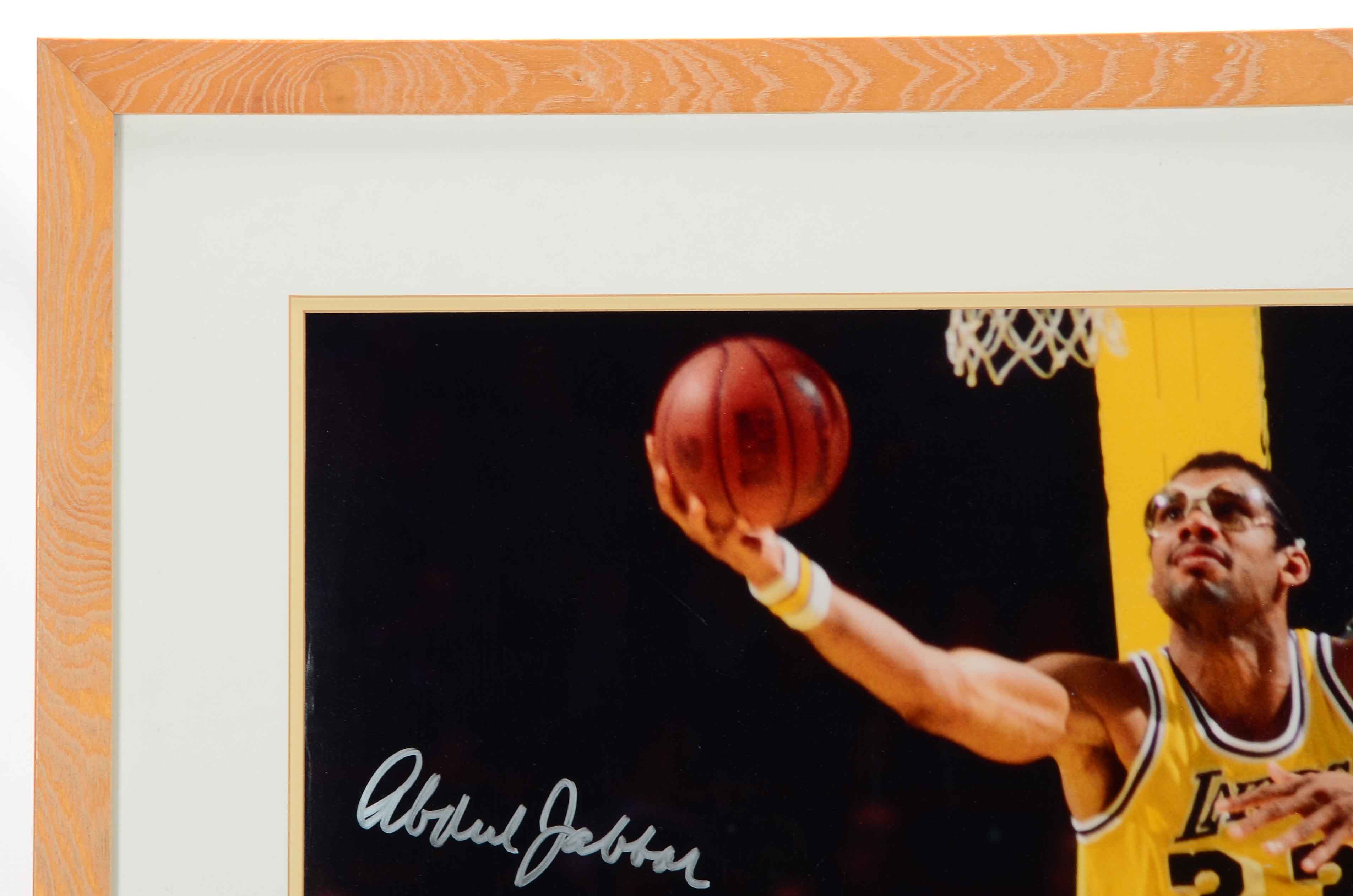 Kareem Abdul Jabbar Signed Photo  COA